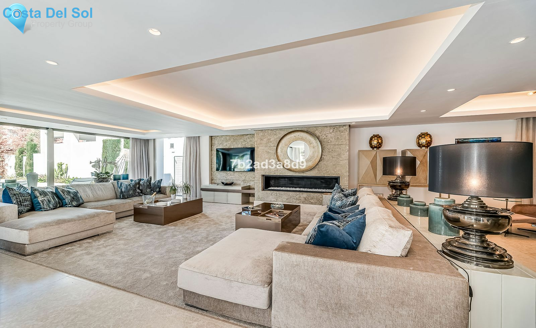 Detached Villa in The Golden Mile-1449839