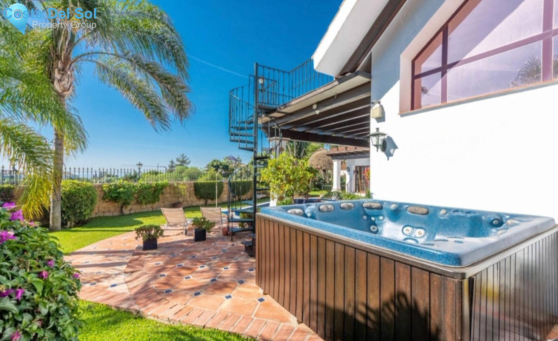 Detached Villa in The Golden Mile-1463795