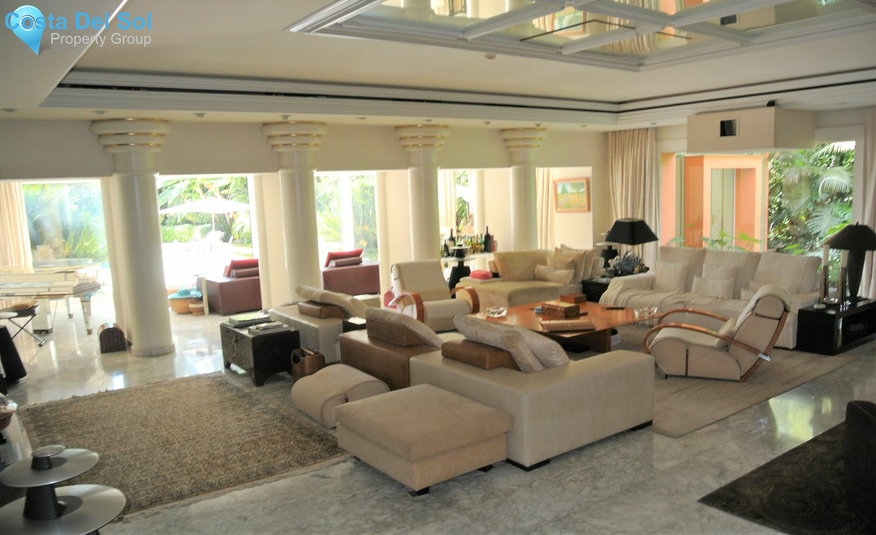 Detached Villa in The Golden Mile-1469309