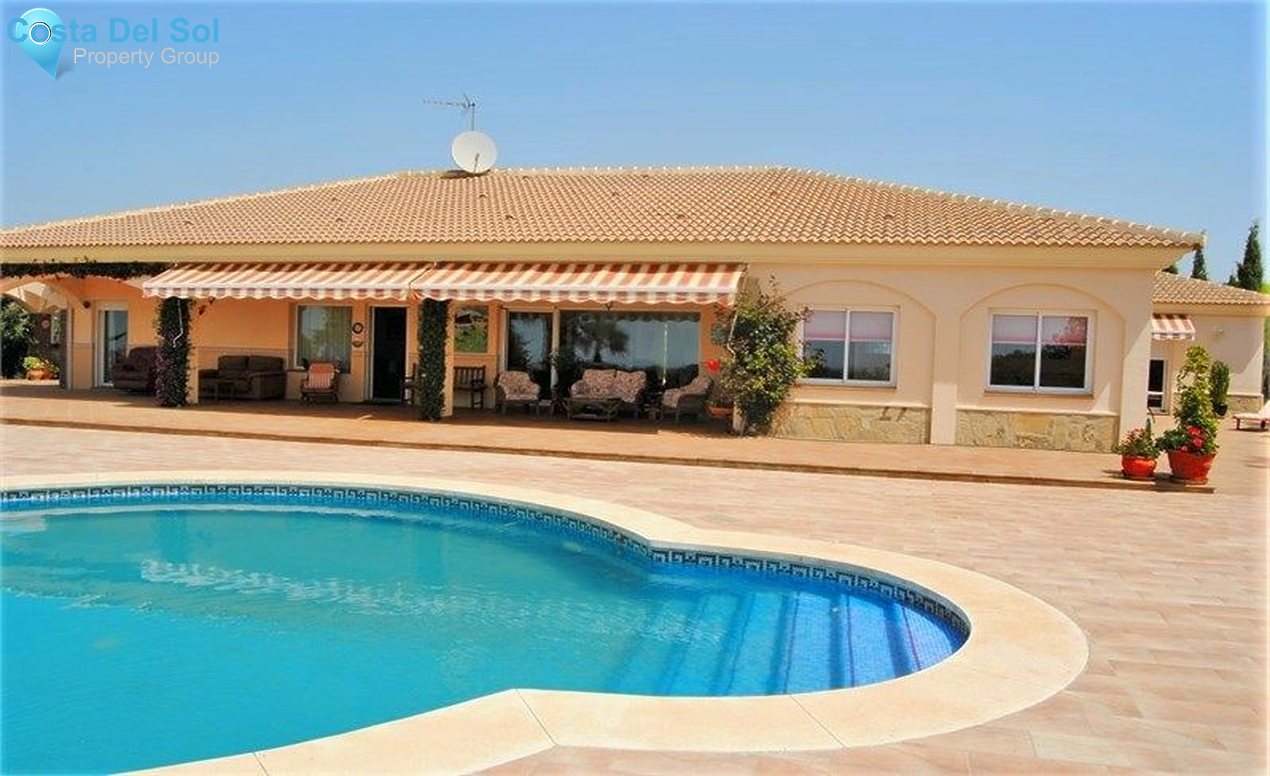 Detached Villa in Torre del Mar-1210046