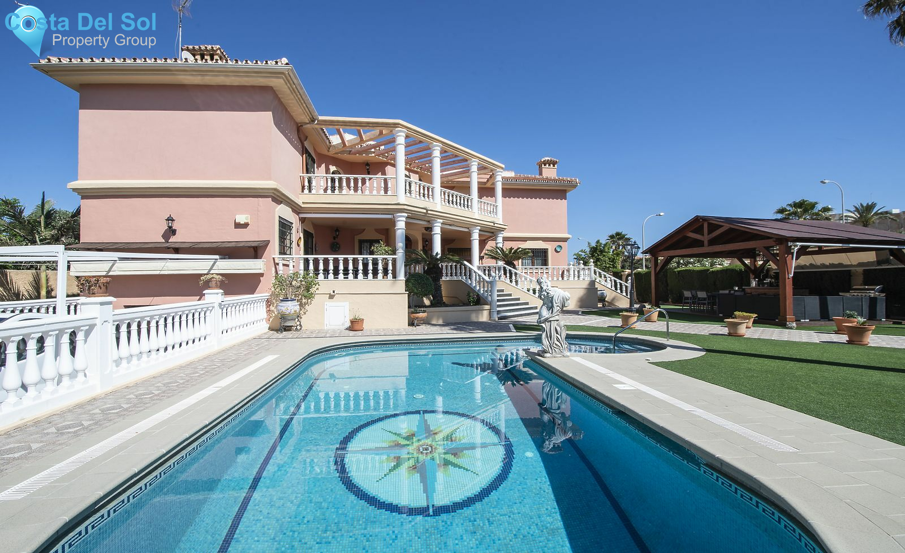 Detached Villa in Torremolinos