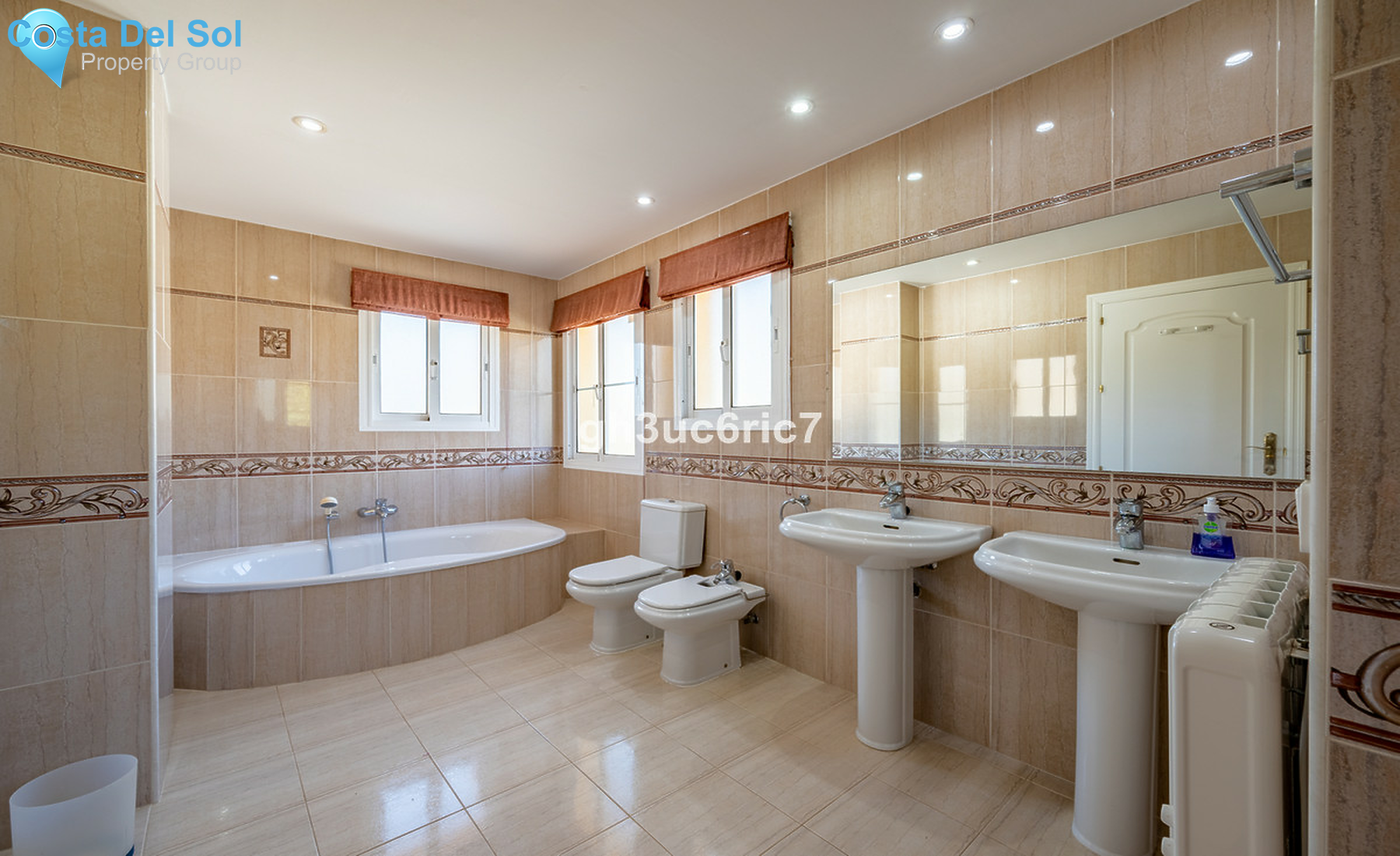 Detached Villa in Torrequebrada-724435