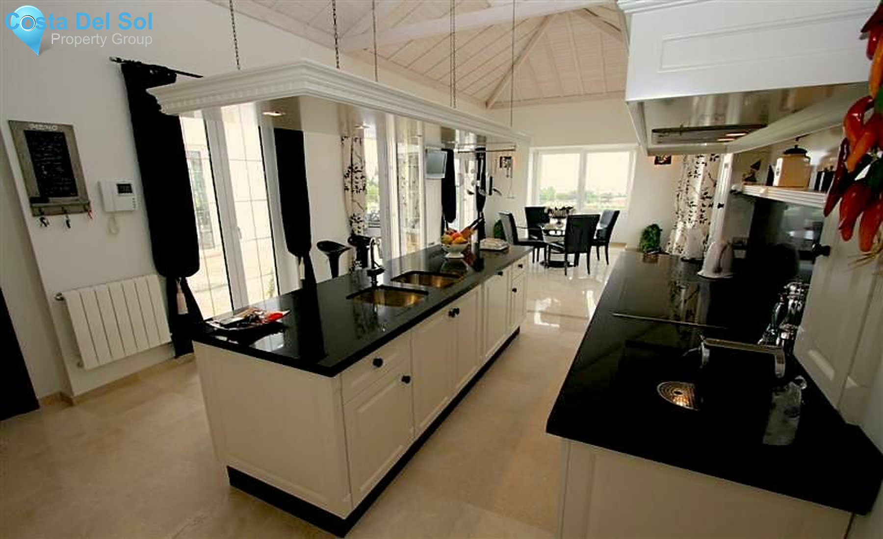 Detached Villa in Valtocado-1187206