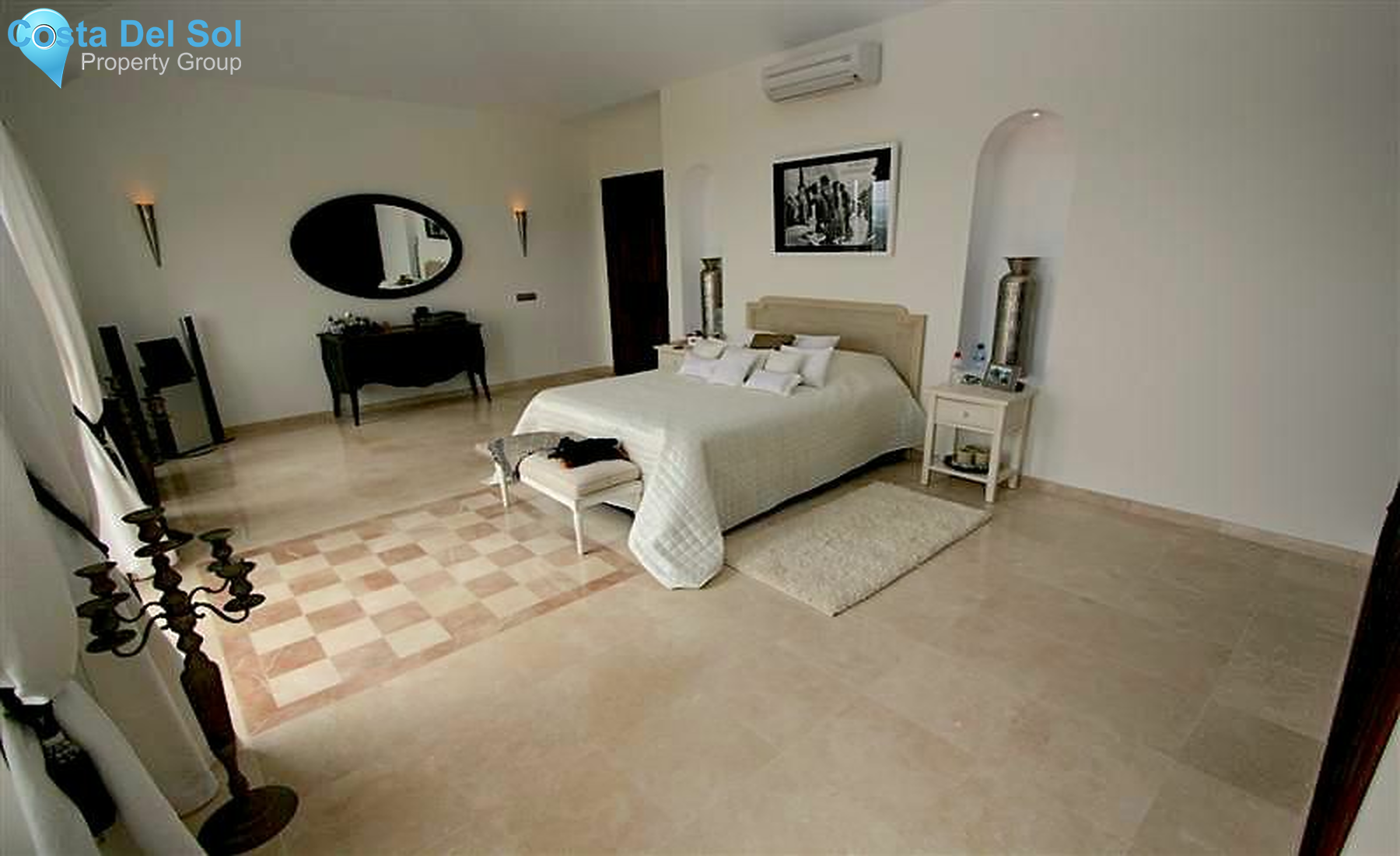 Detached Villa in Valtocado-1187215