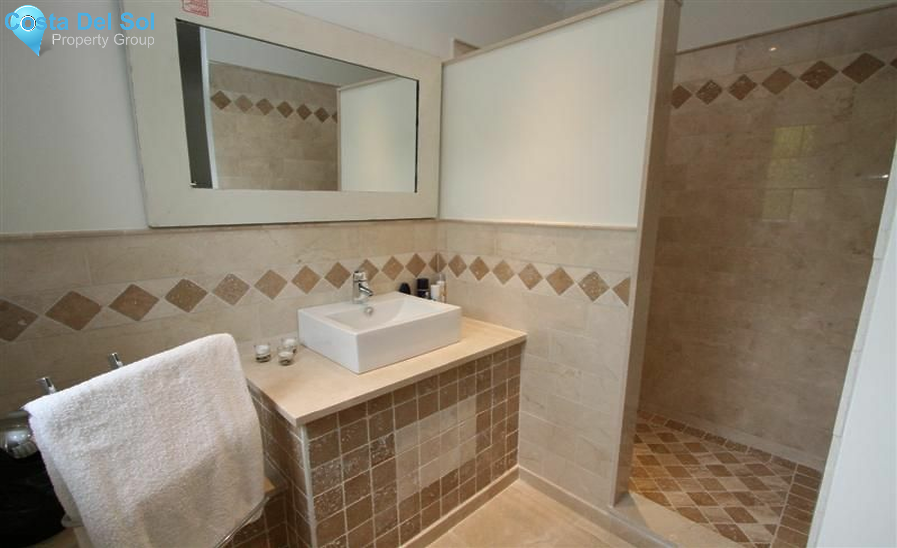 Detached Villa in Valtocado-1187221