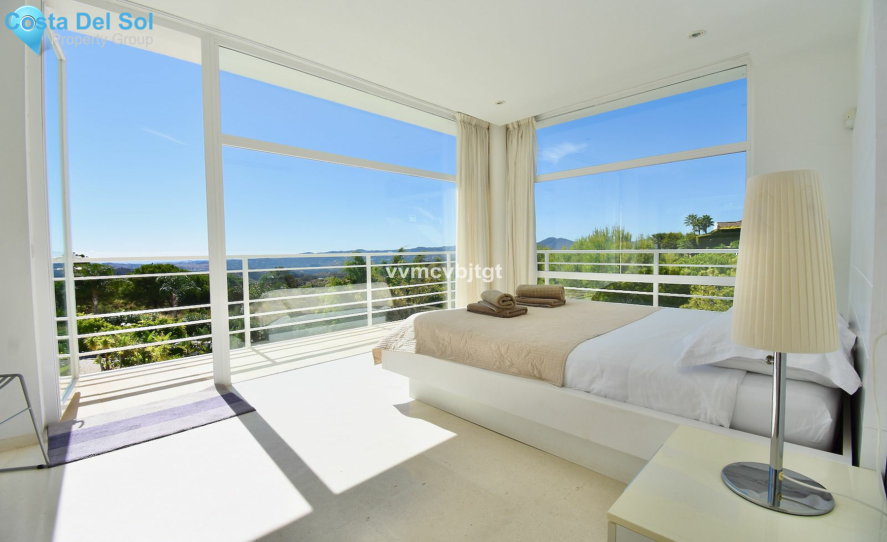 Detached Villa in Valtocado