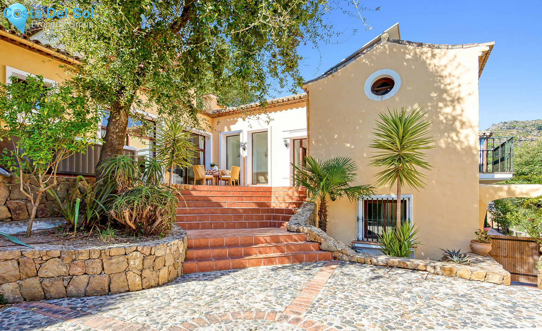 Farm in Casares-1512011