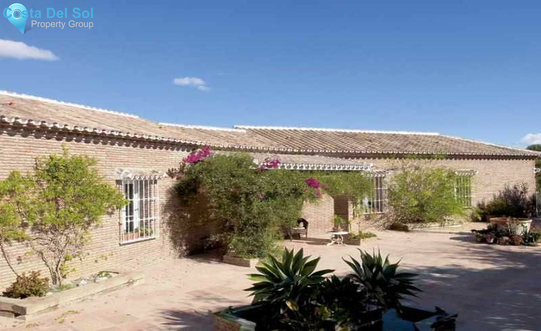 Finca - Cortijo in Alhaurín de la Torre-1189201