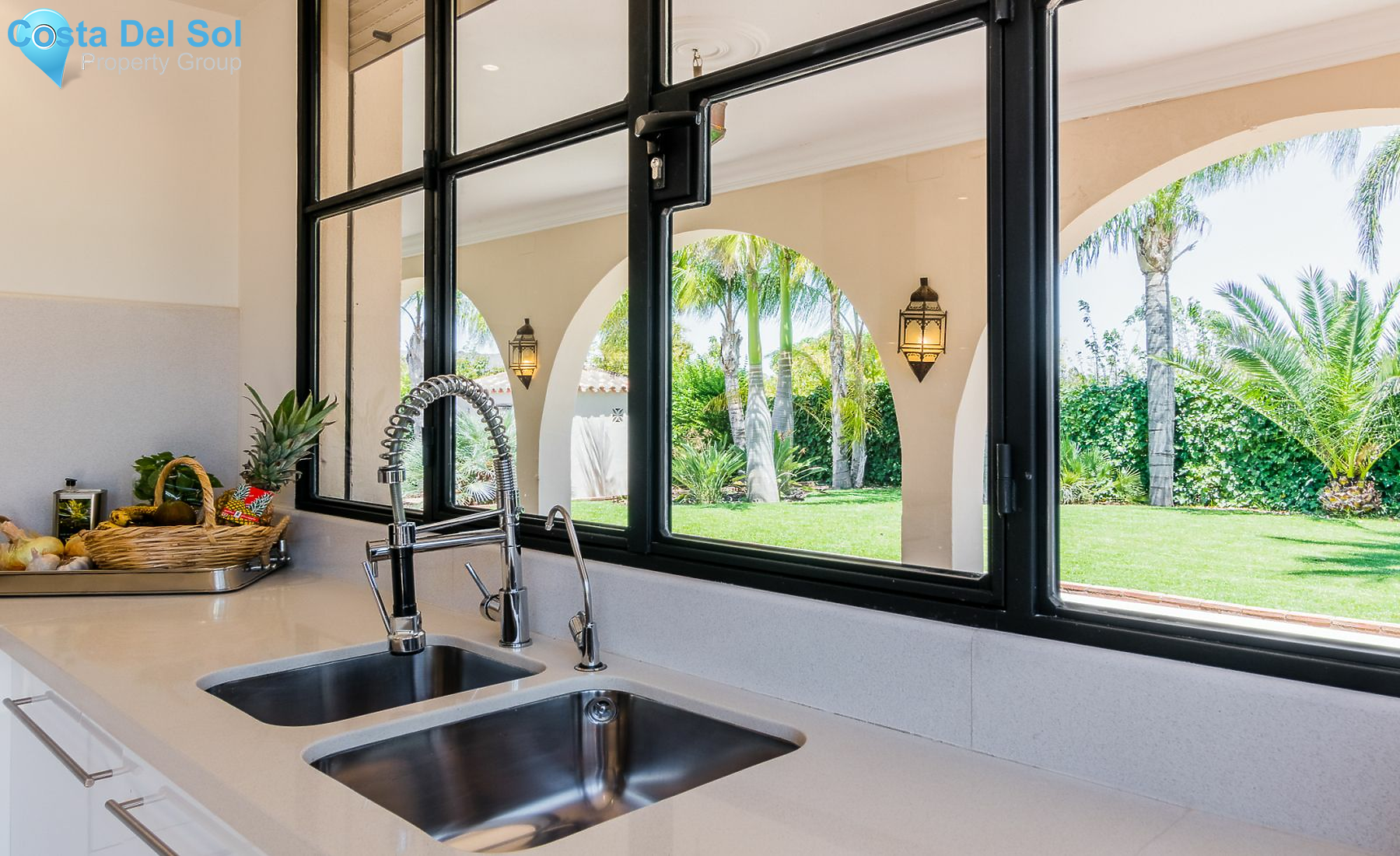 Finca - Cortijo in Alhaurín de la Torre-1222262