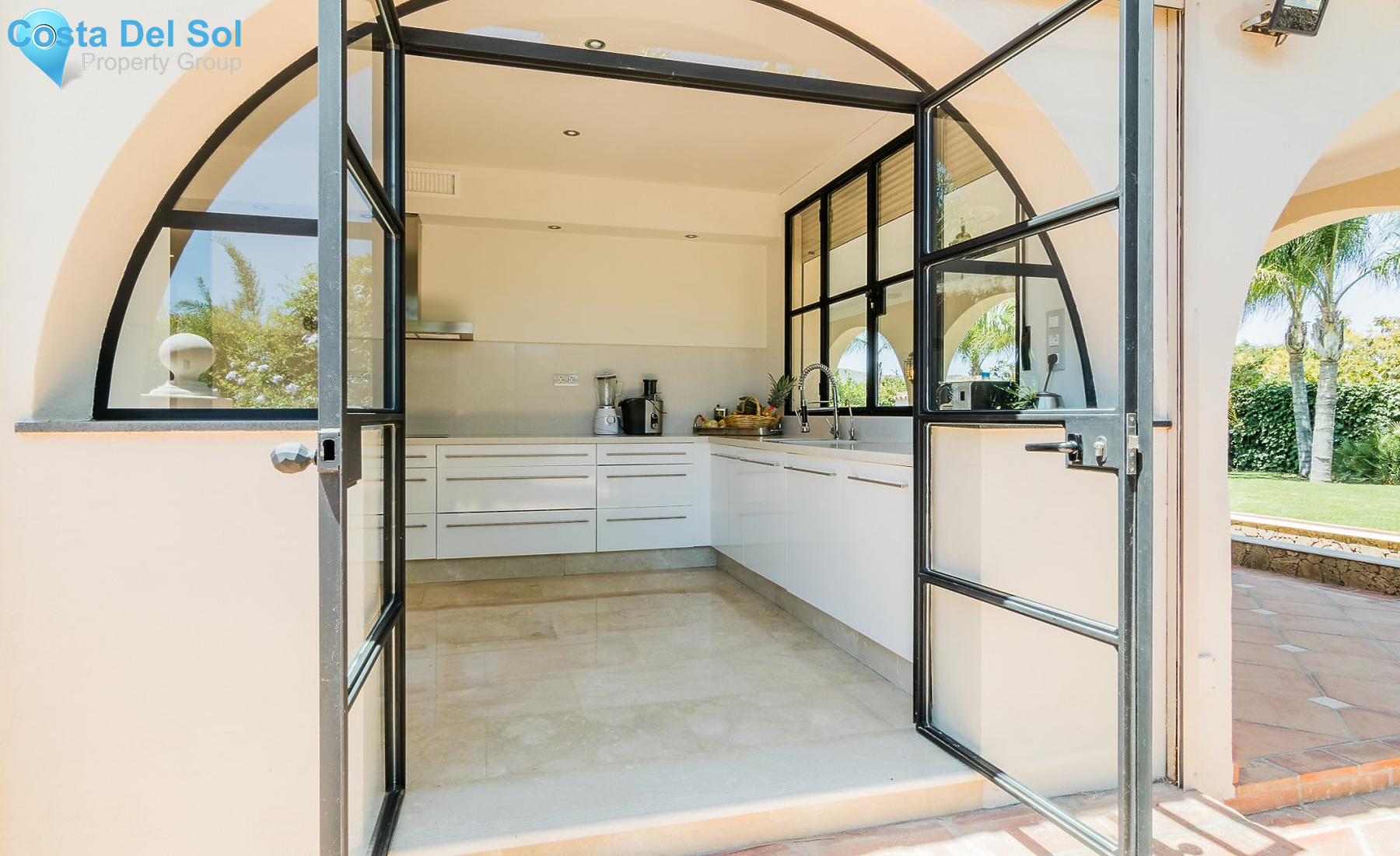 Finca - Cortijo in Alhaurín de la Torre-1222267