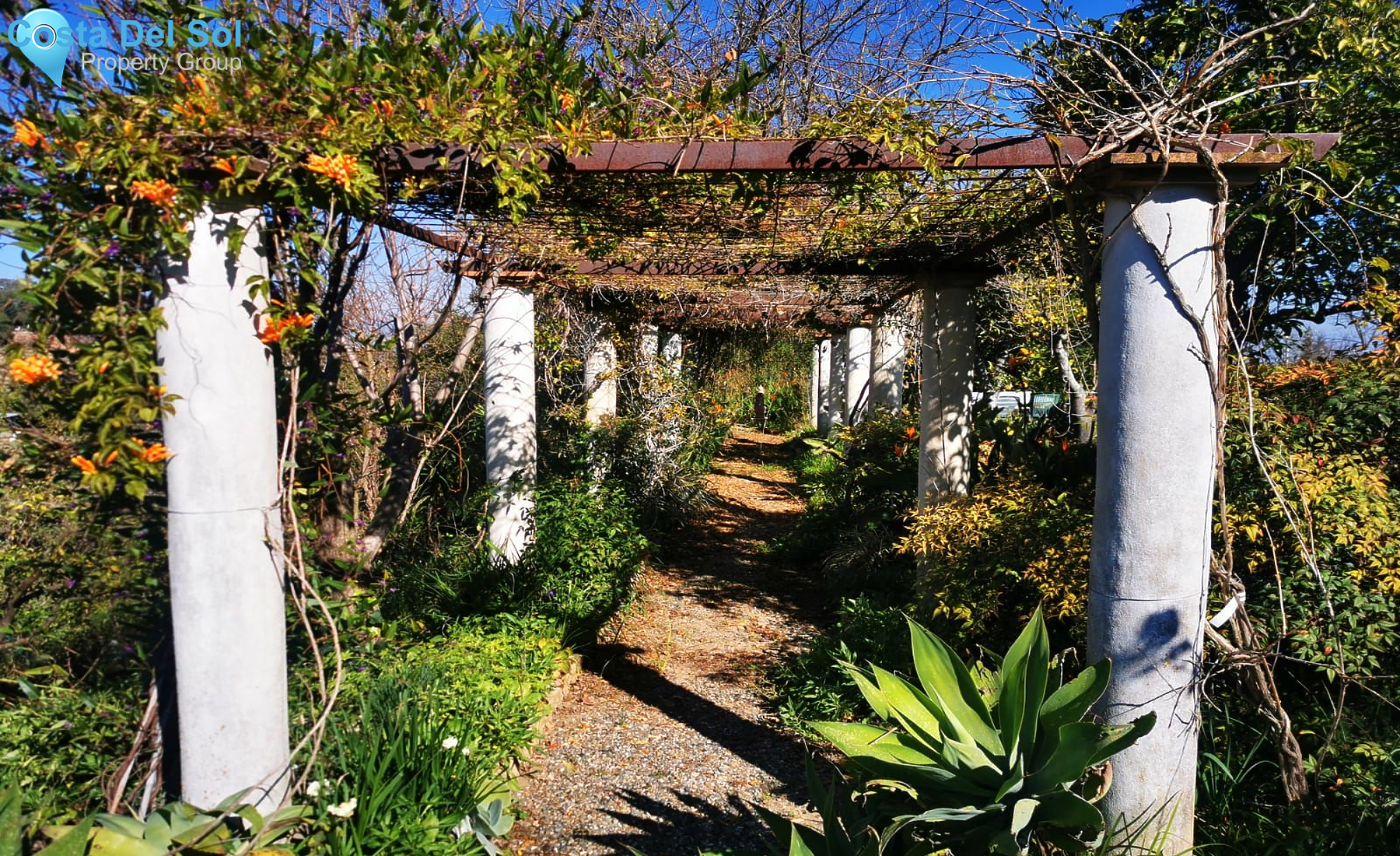 Finca - Cortijo in Alhaurín el Grande-1183073
