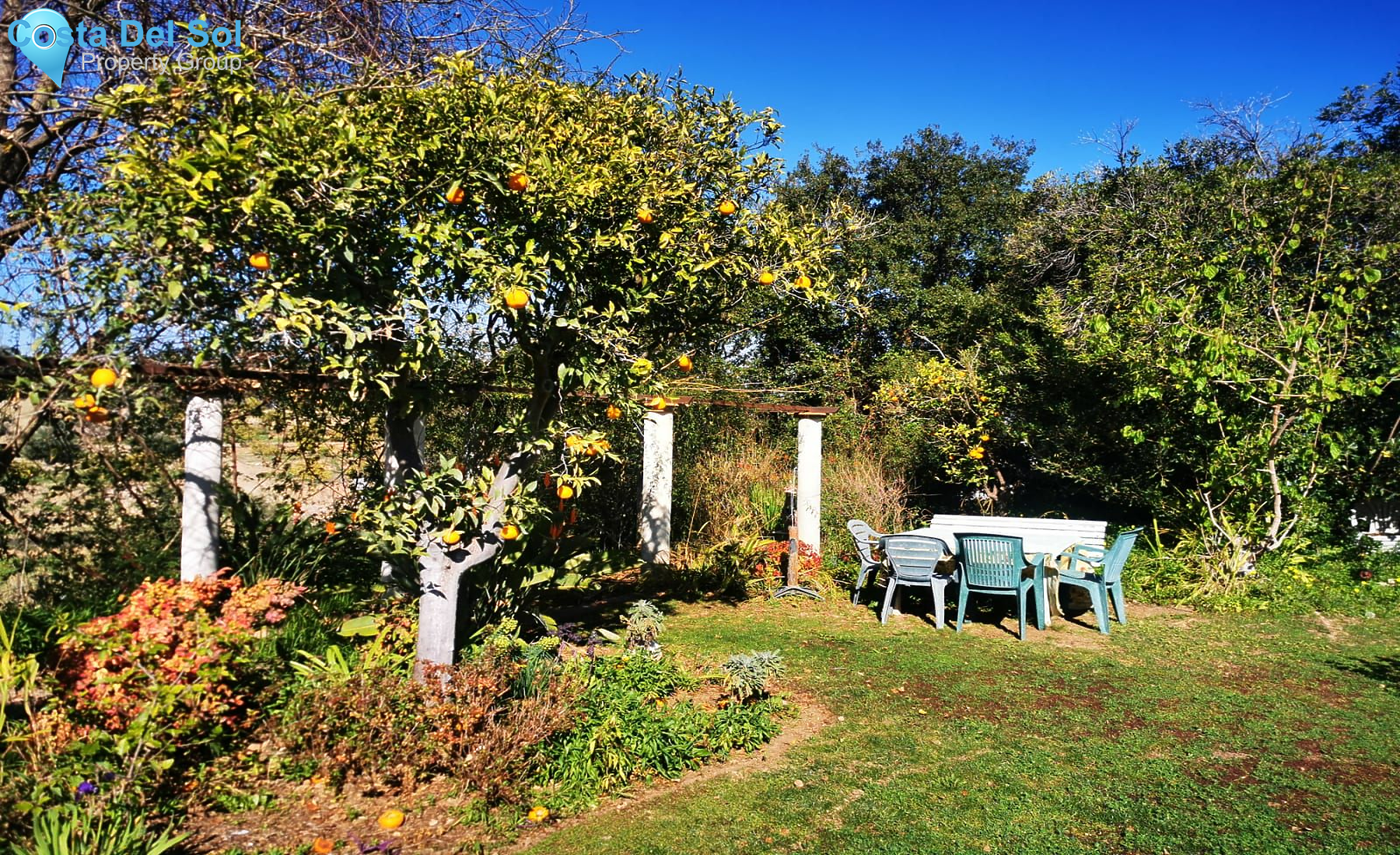 Finca - Cortijo in Alhaurín el Grande-1183077