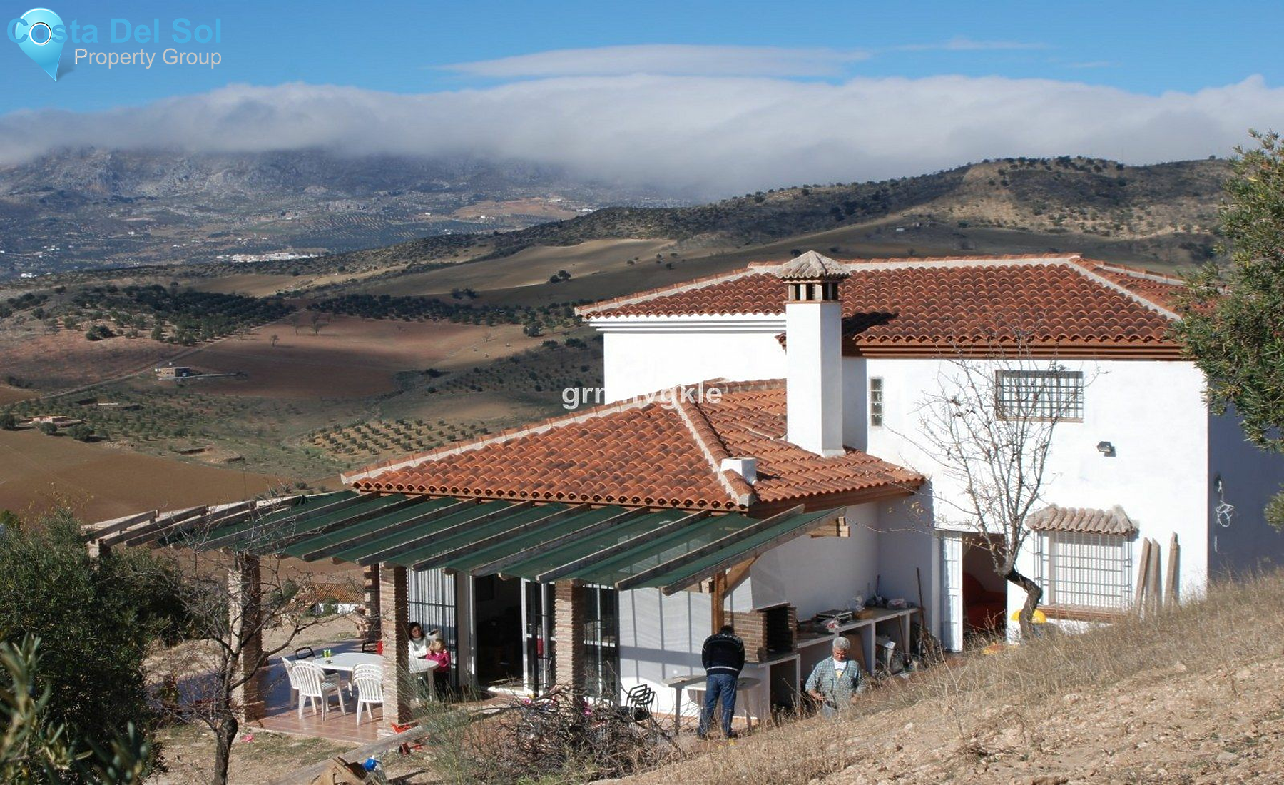 Finca - Cortijo in Almogía