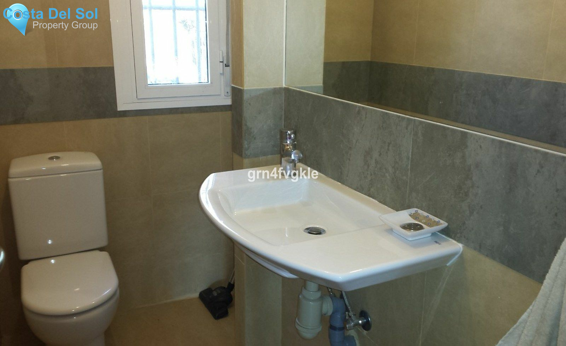 Finca - Cortijo in Almogía-1184427