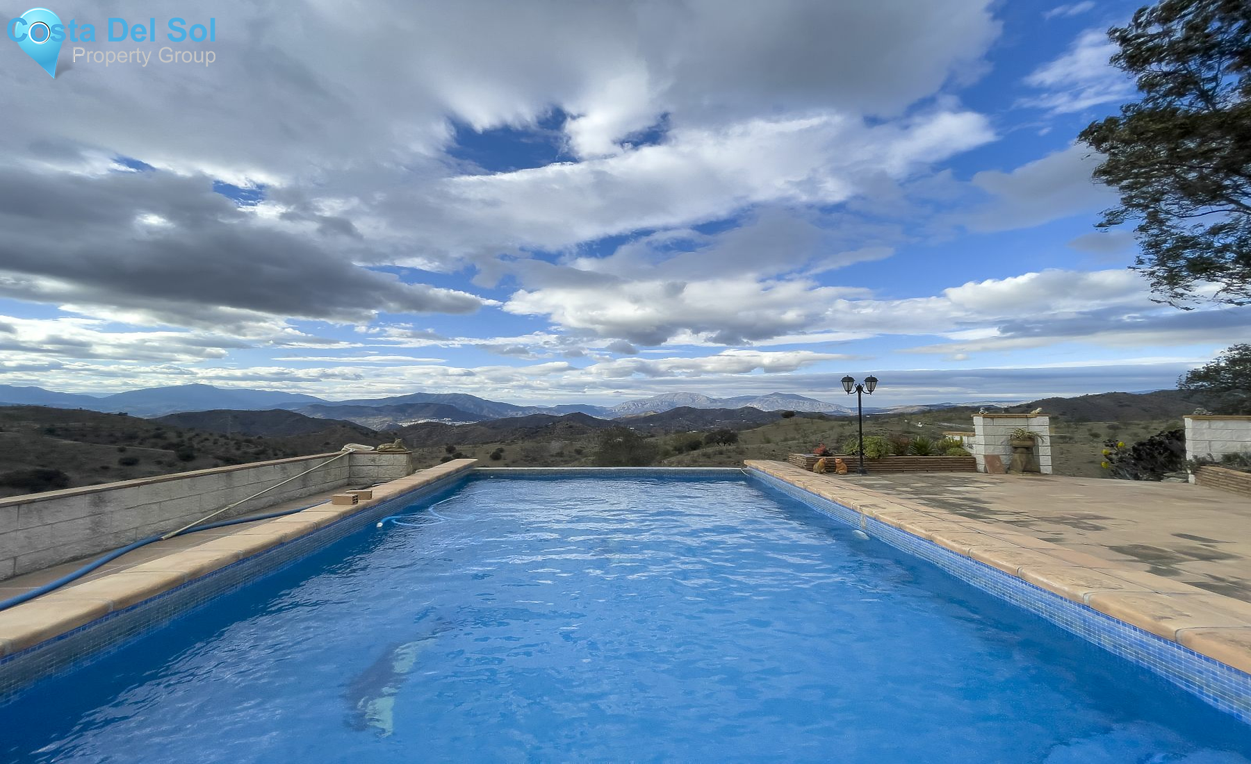 Finca - Cortijo in Alora-1394071