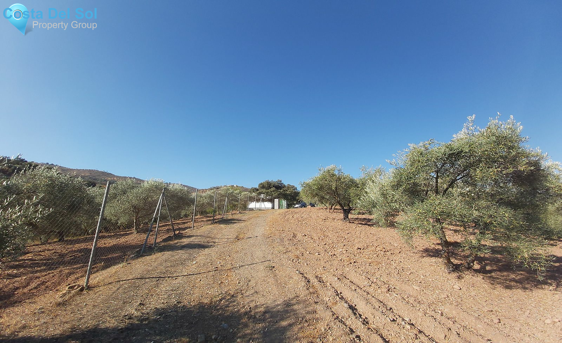 Finca - Cortijo in Coín-1389846