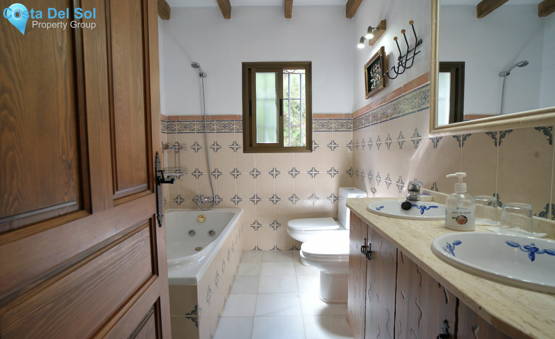 Finca - Cortijo in Coín-1482833