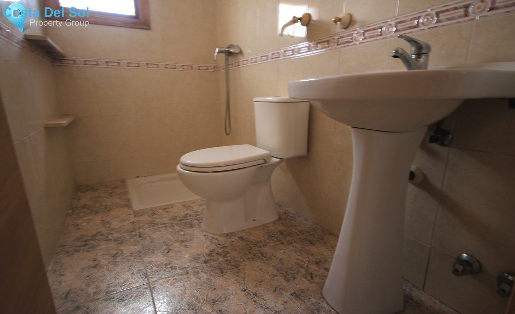 Finca - Cortijo in Estepona-695009