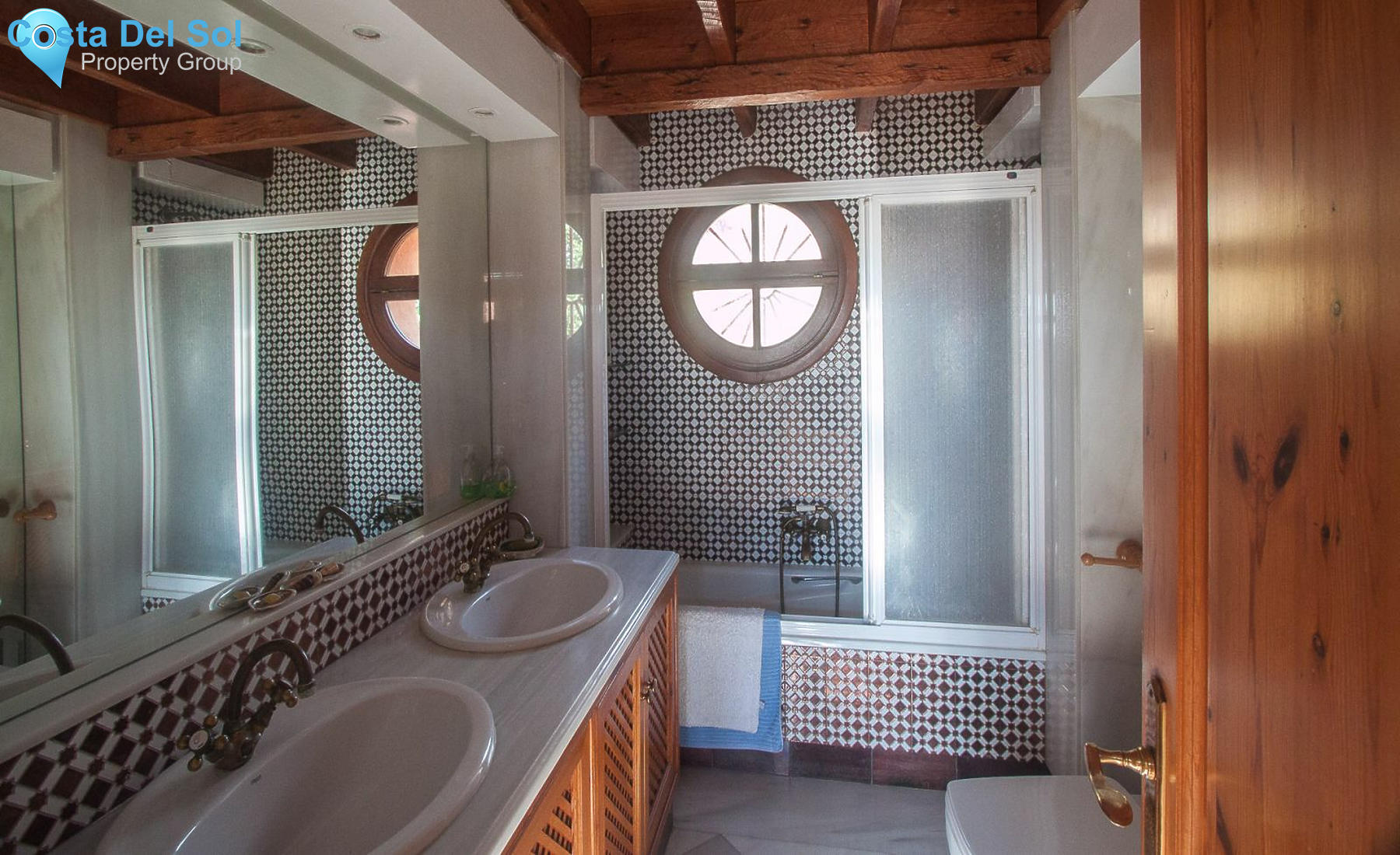 Finca - Cortijo in Estepona-1392848