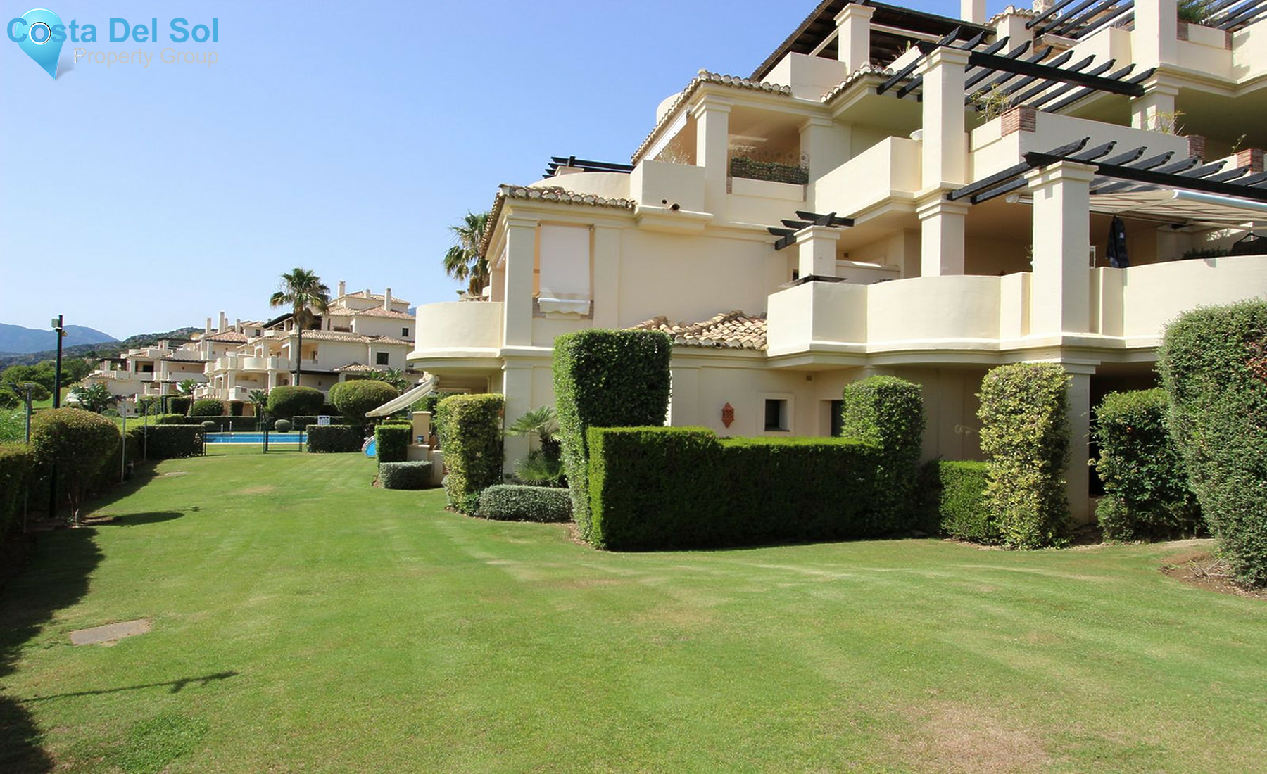 Ground Floor Apartment in Benahavís-1246154