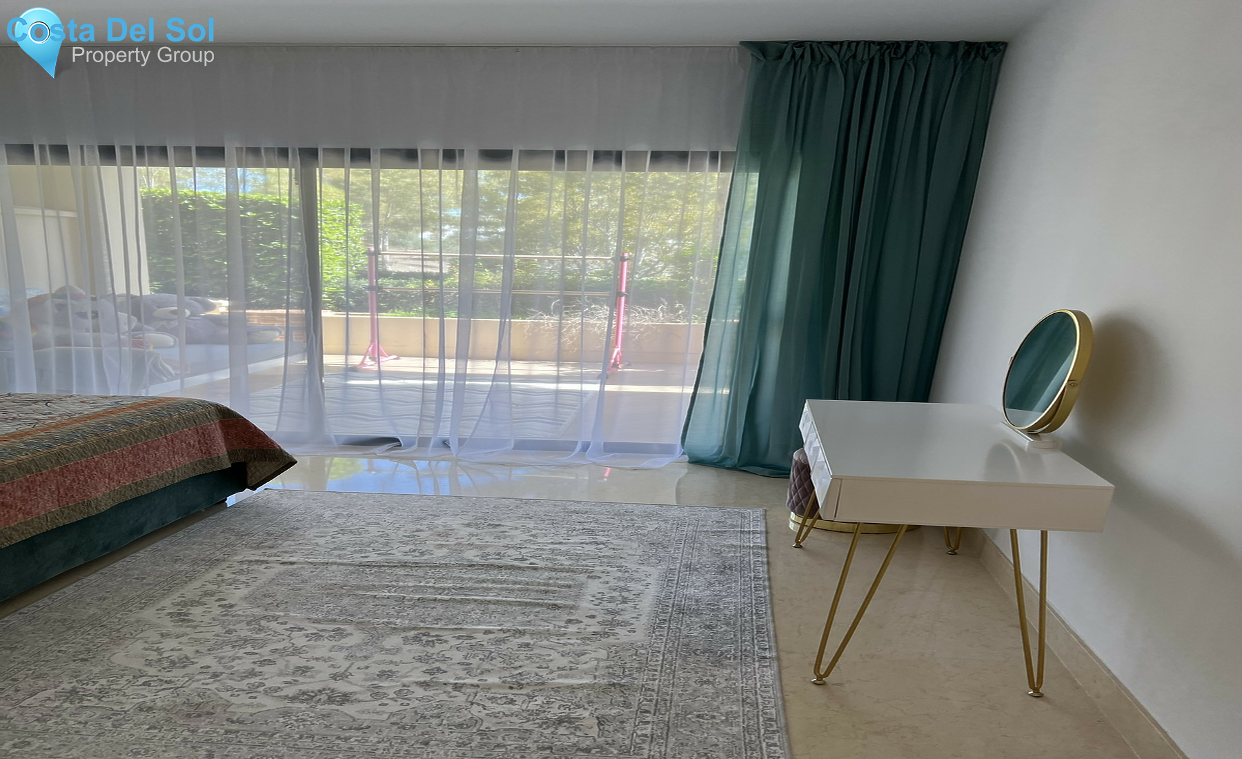 Ground Floor Apartment in Benahavís-1375200