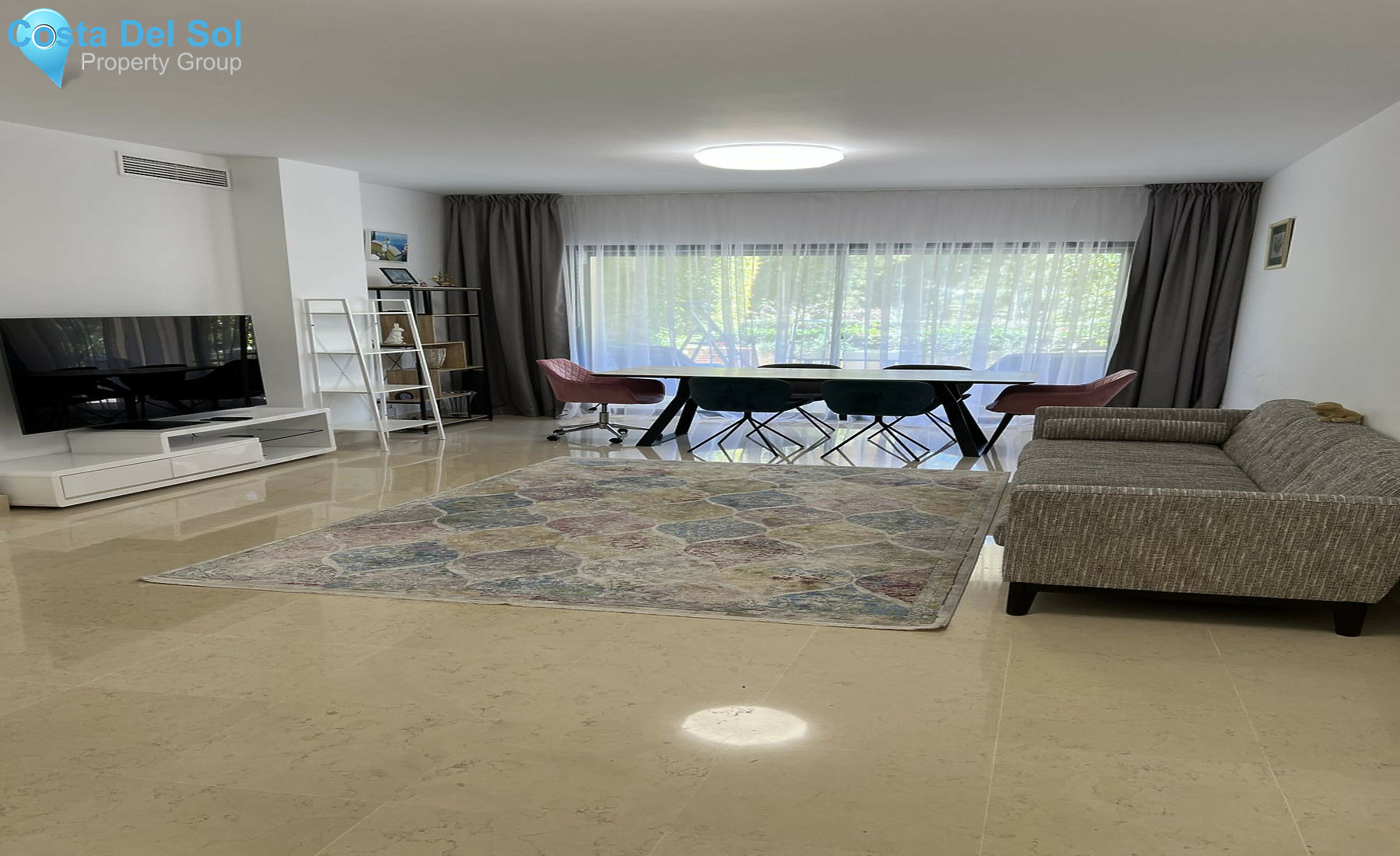 Ground Floor Apartment in Benahavís-1375194