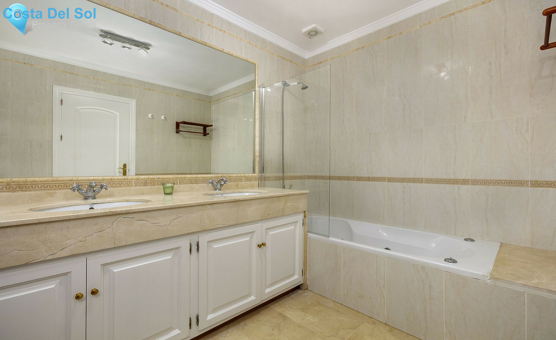 Ground Floor Apartment in Elviria-1261139