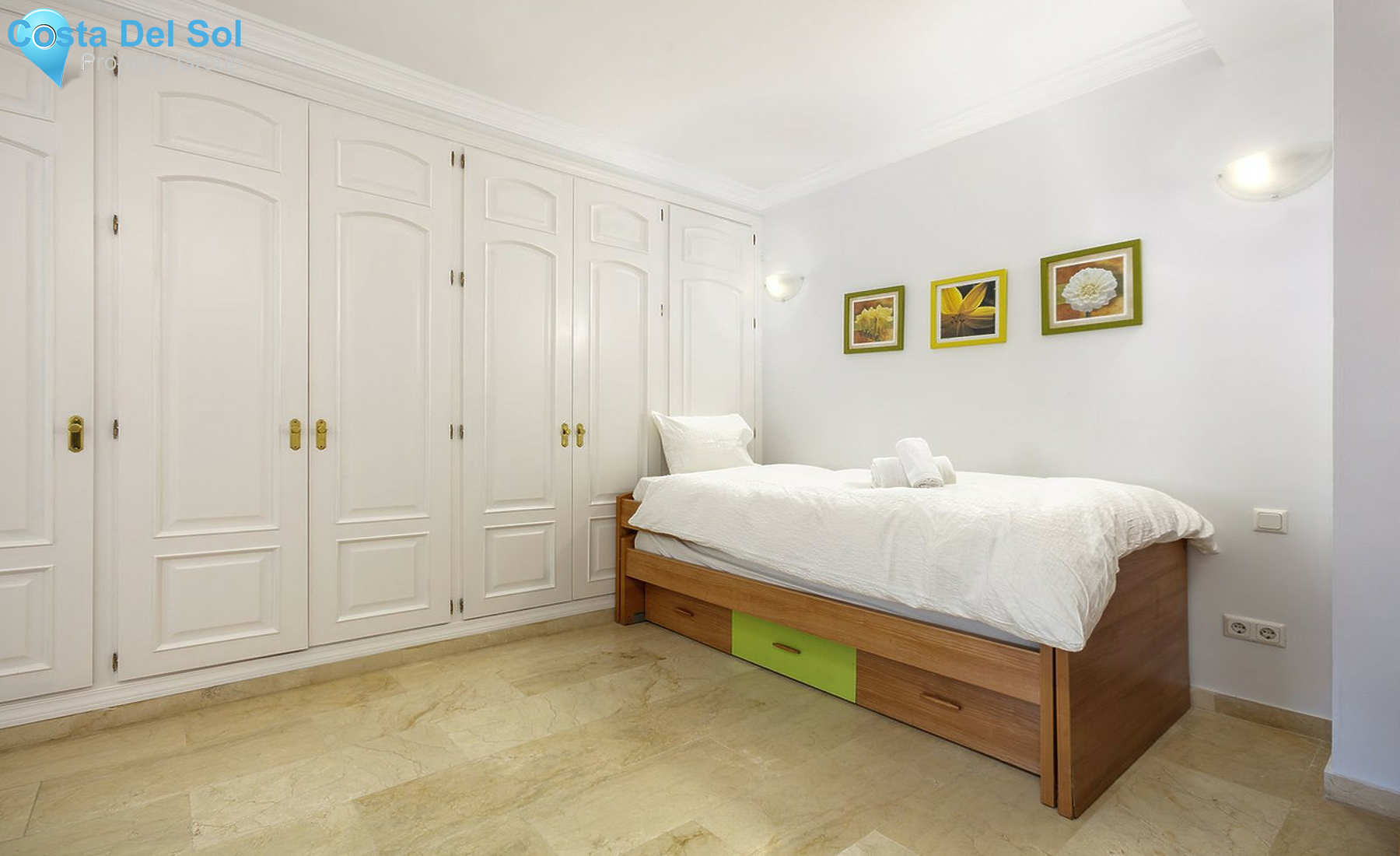 Ground Floor Apartment in Elviria-1261146