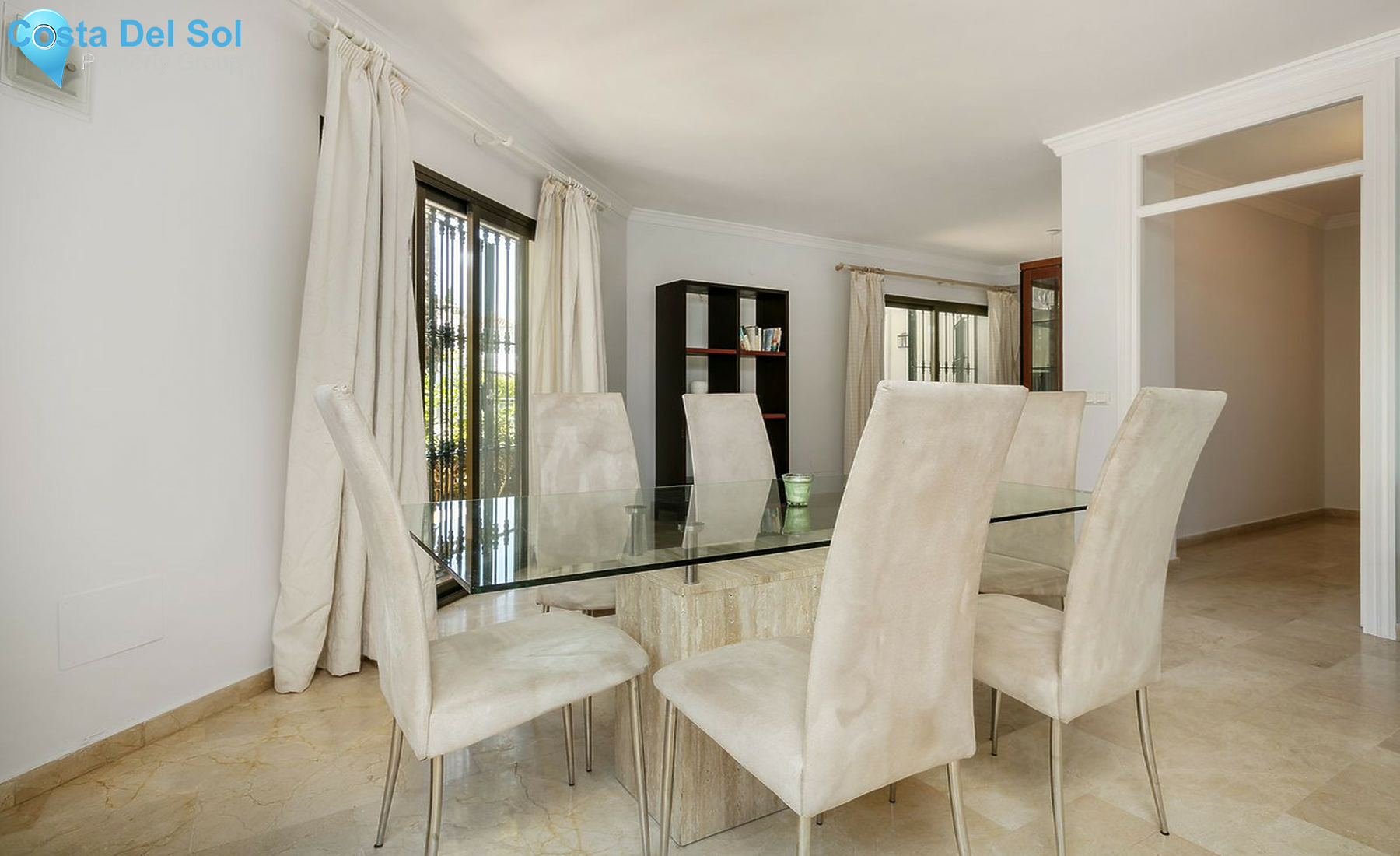 Ground Floor Apartment in Elviria-1261132