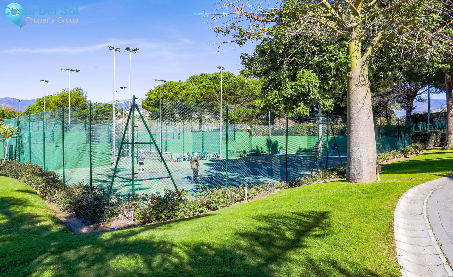 Ground Floor Apartment in Estepona-1293597