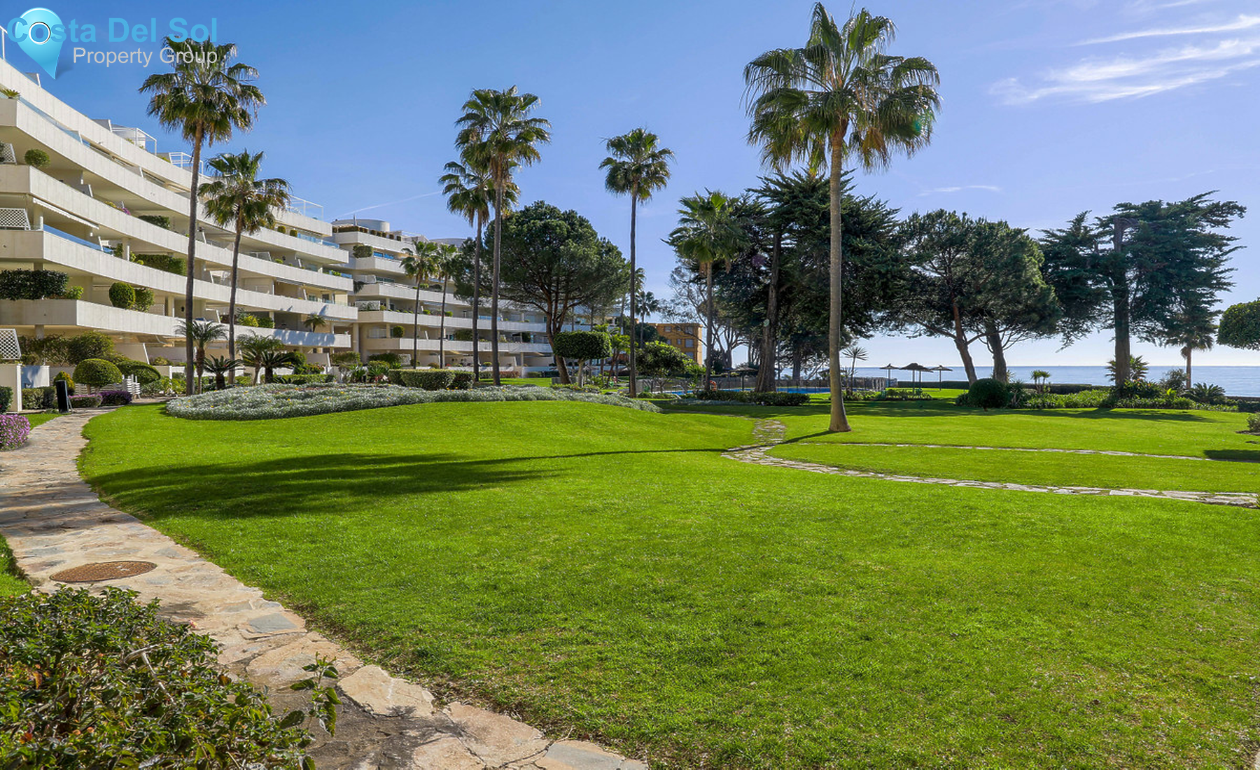 Ground Floor Apartment in Estepona-1293599
