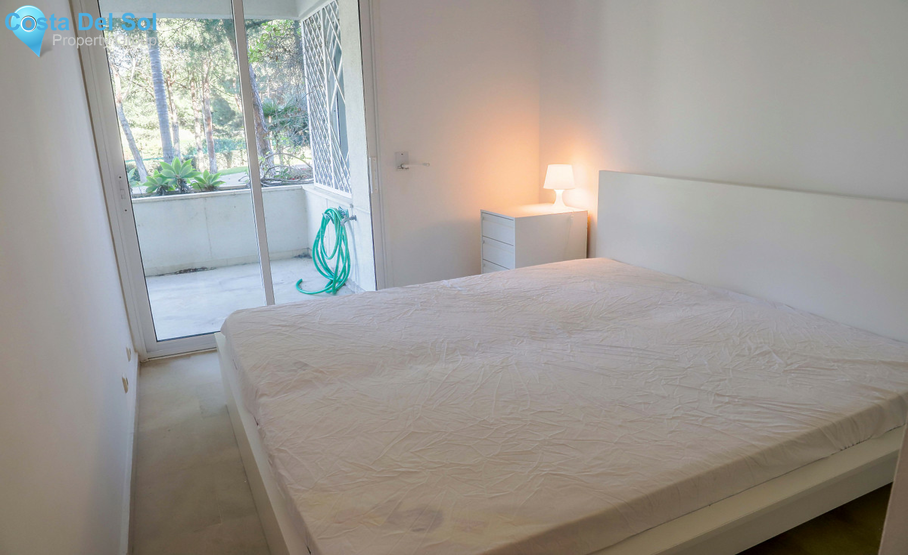 Ground Floor Apartment in Estepona-1293592