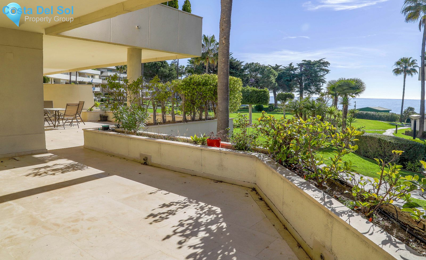 Ground Floor Apartment in Estepona-1185672