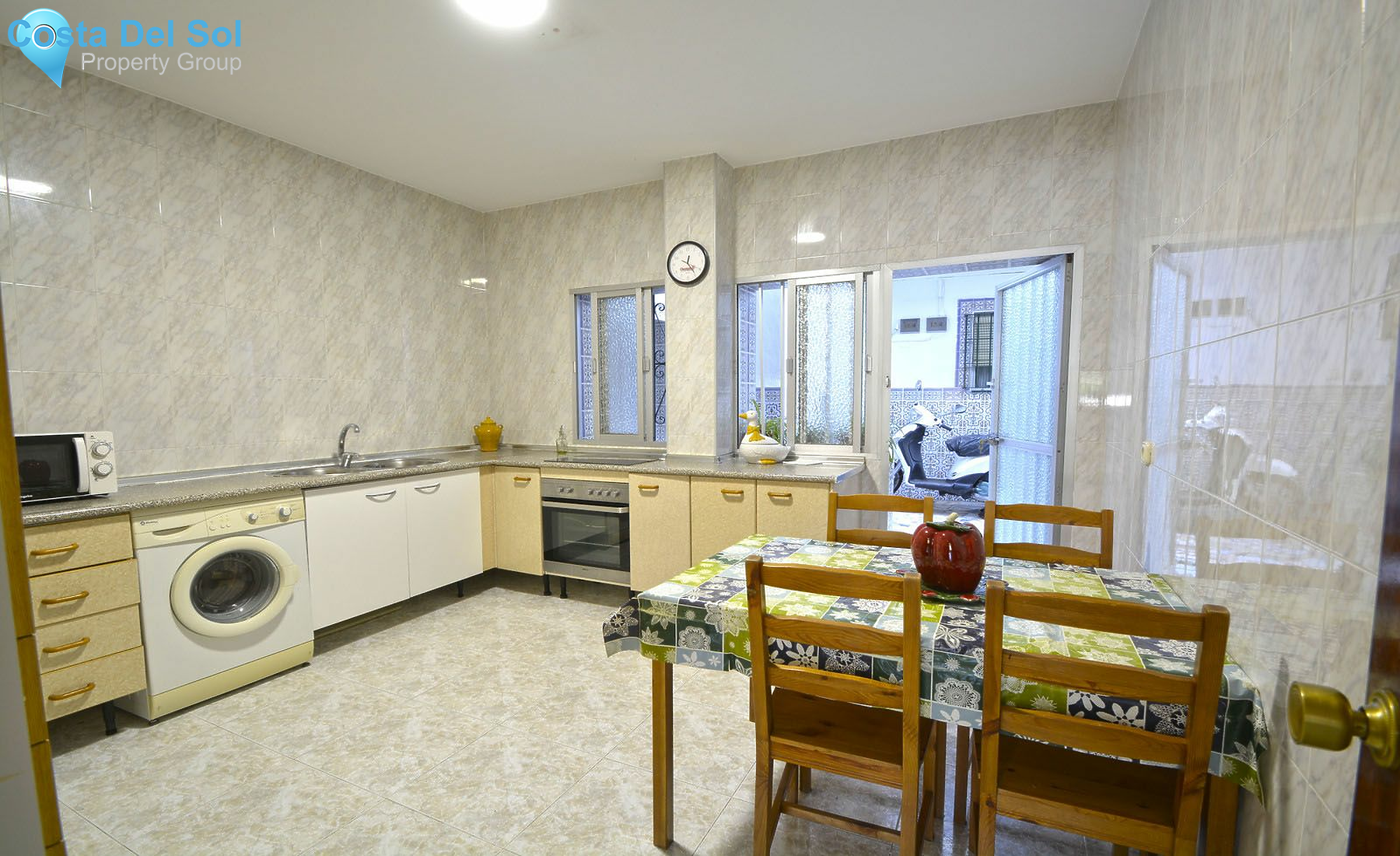 Ground Floor Apartment in Marbella-1228311