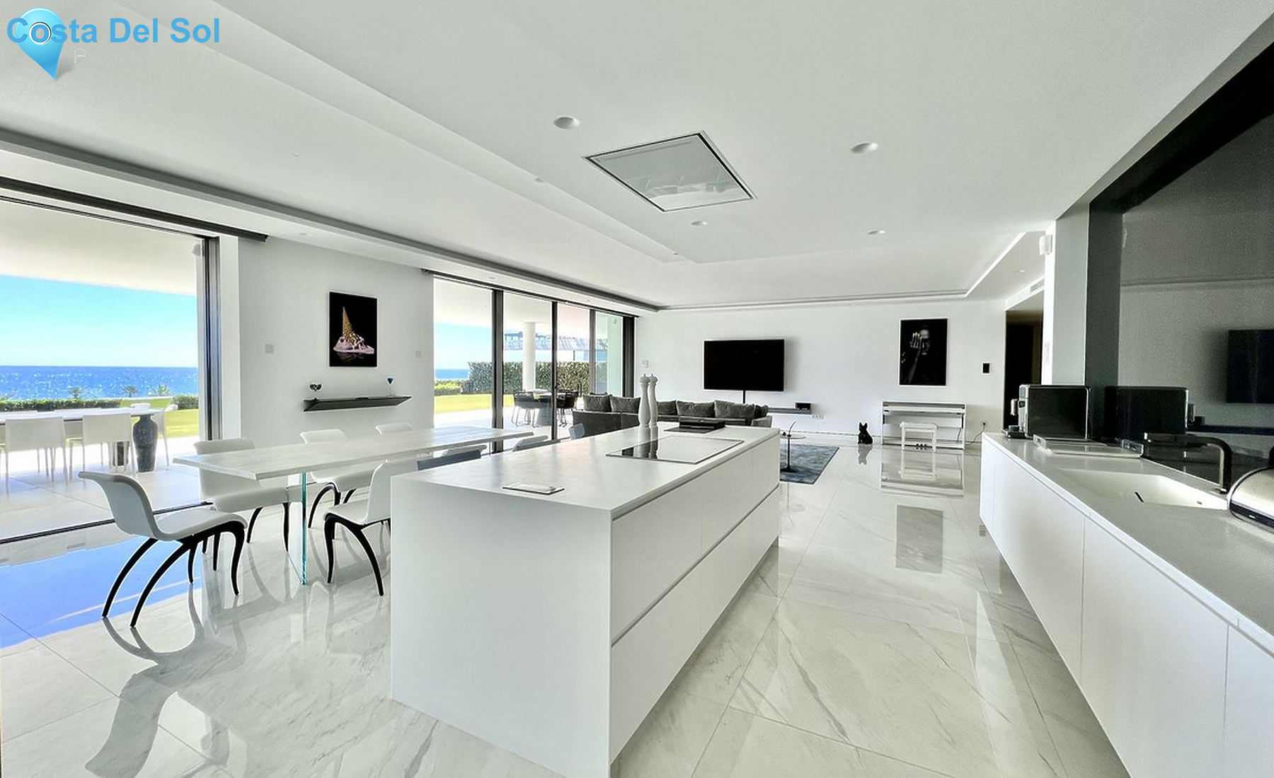 Ground Floor Apartment in New Golden Mile-1407496