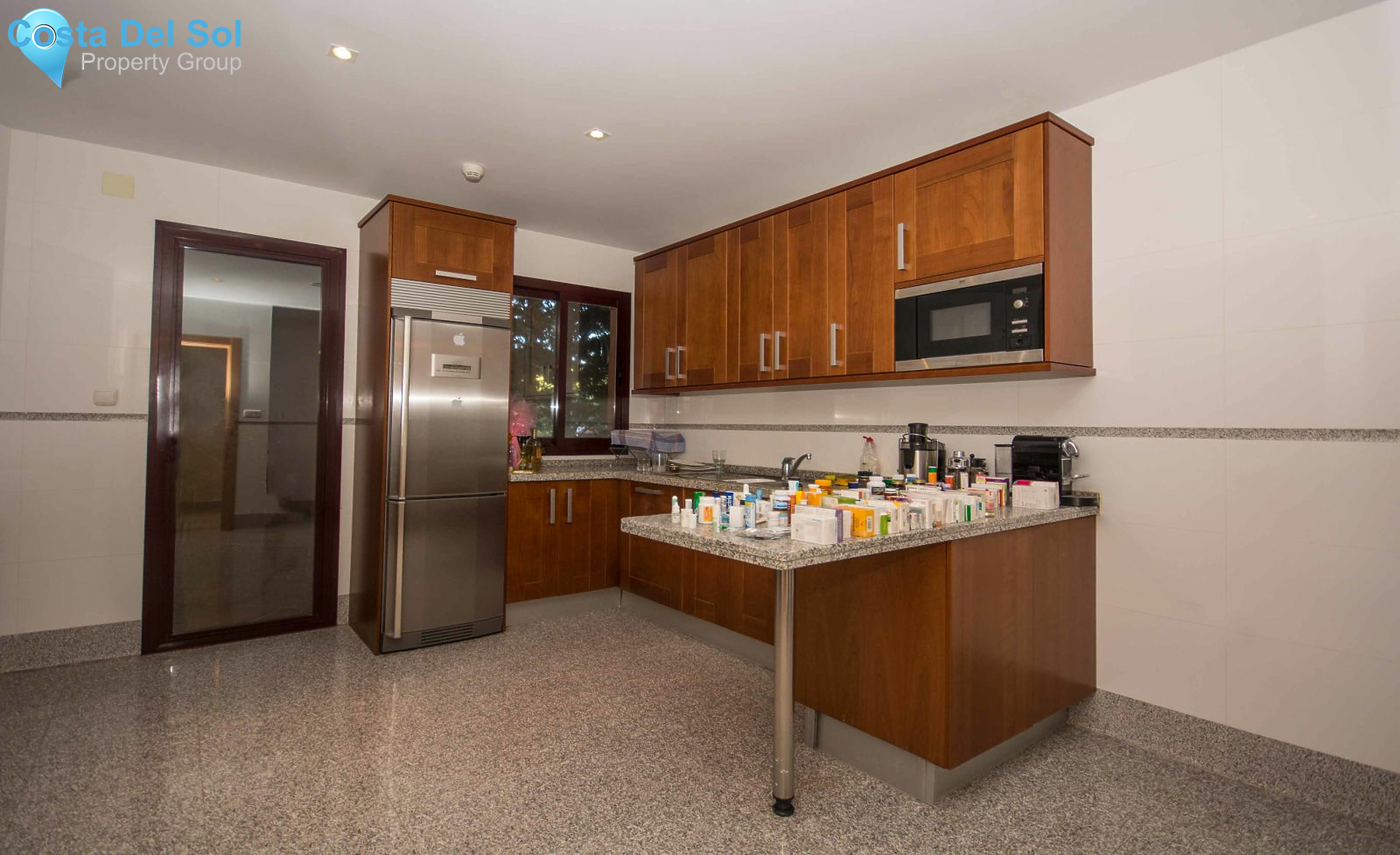 Ground Floor Apartment in New Golden Mile-1152138