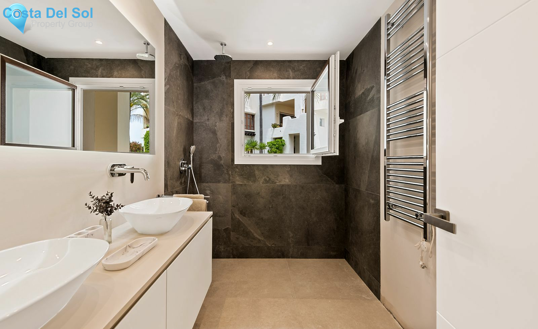 Ground Floor Apartment in New Golden Mile-1427151