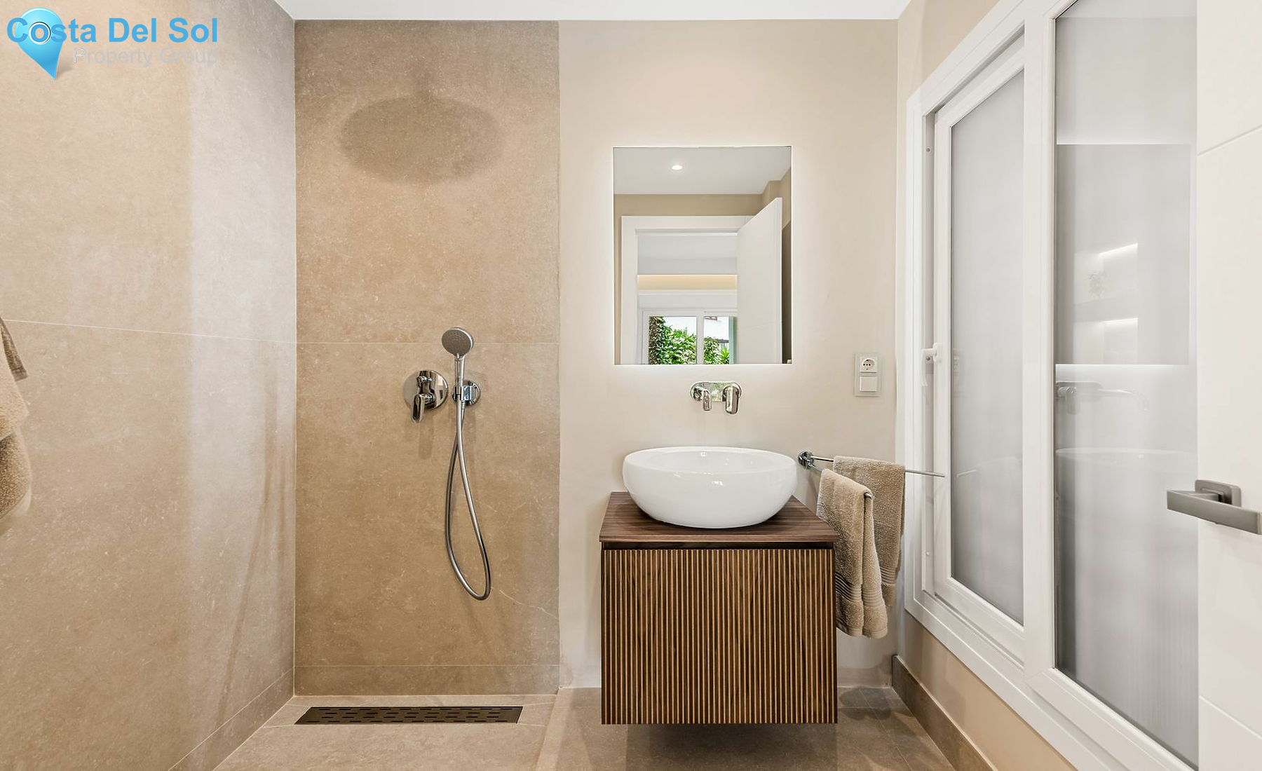 Ground Floor Apartment in New Golden Mile-1427142