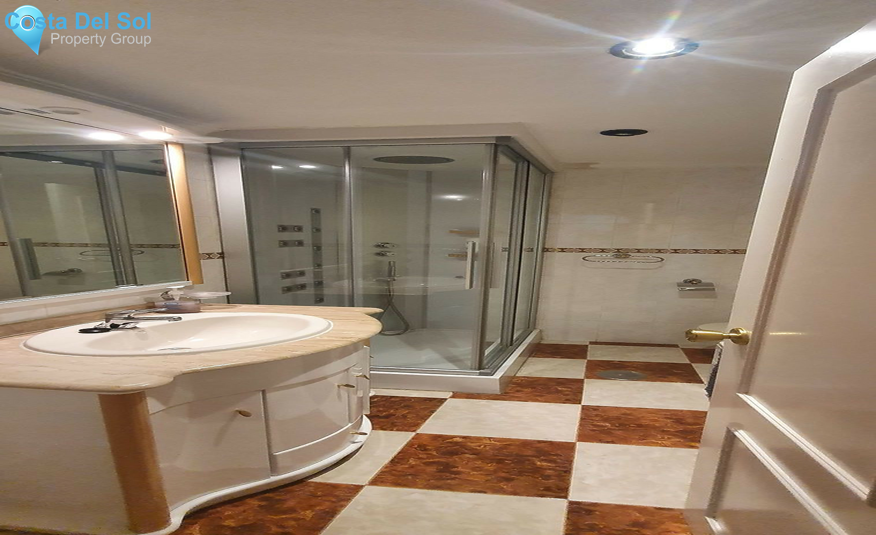 Ground Floor Apartment in Puerto Banús-1504096