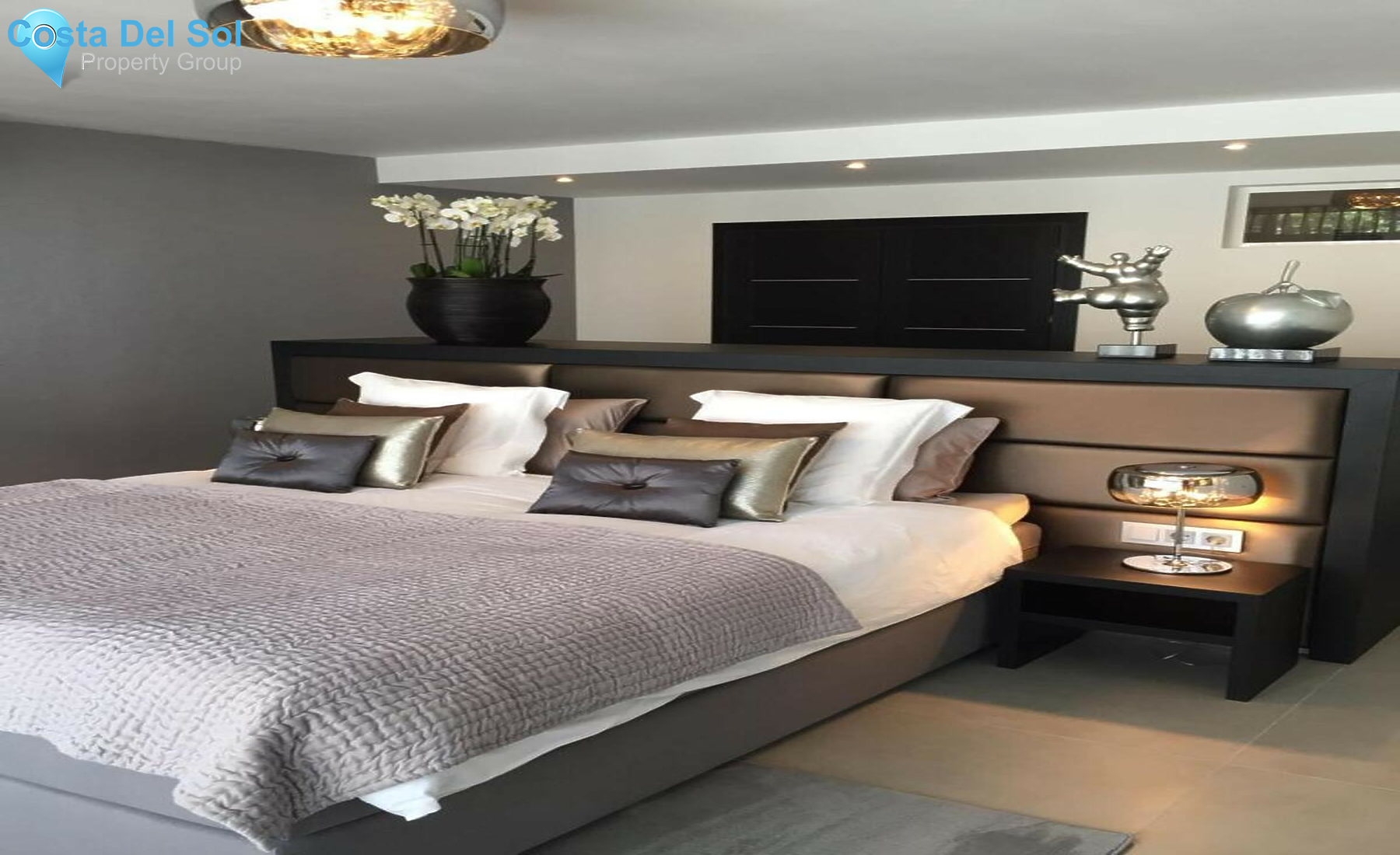 Ground Floor Apartment in The Golden Mile-1298526