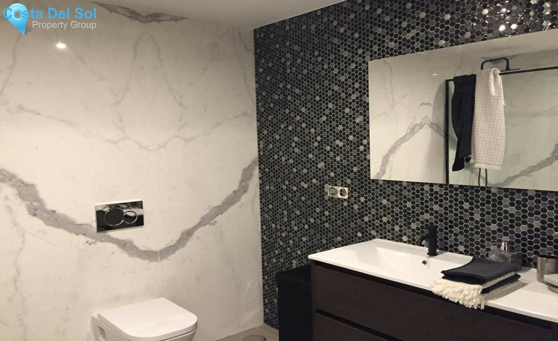 Ground Floor Apartment in The Golden Mile-1298528