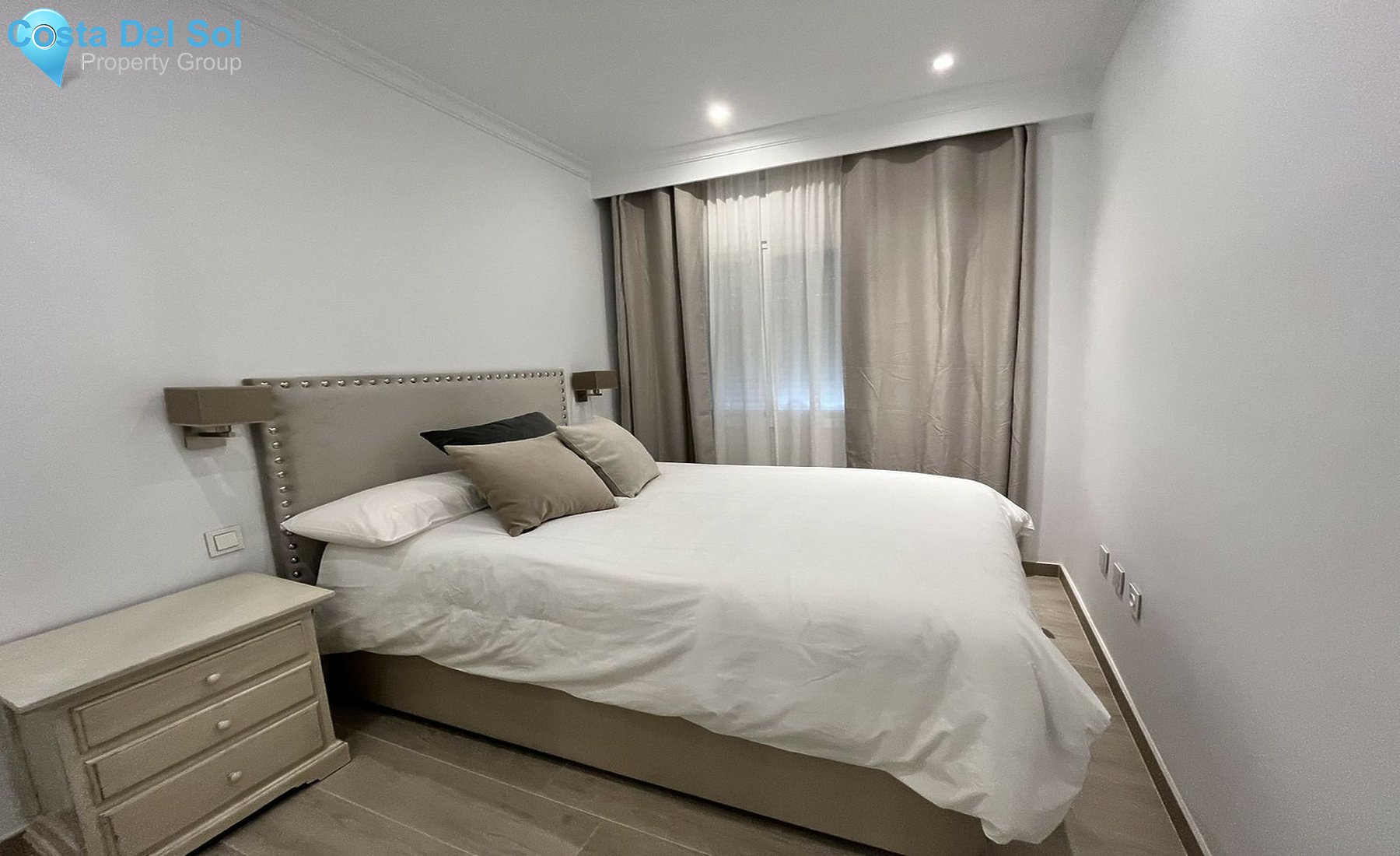 Ground Floor Apartment in The Golden Mile-1433264