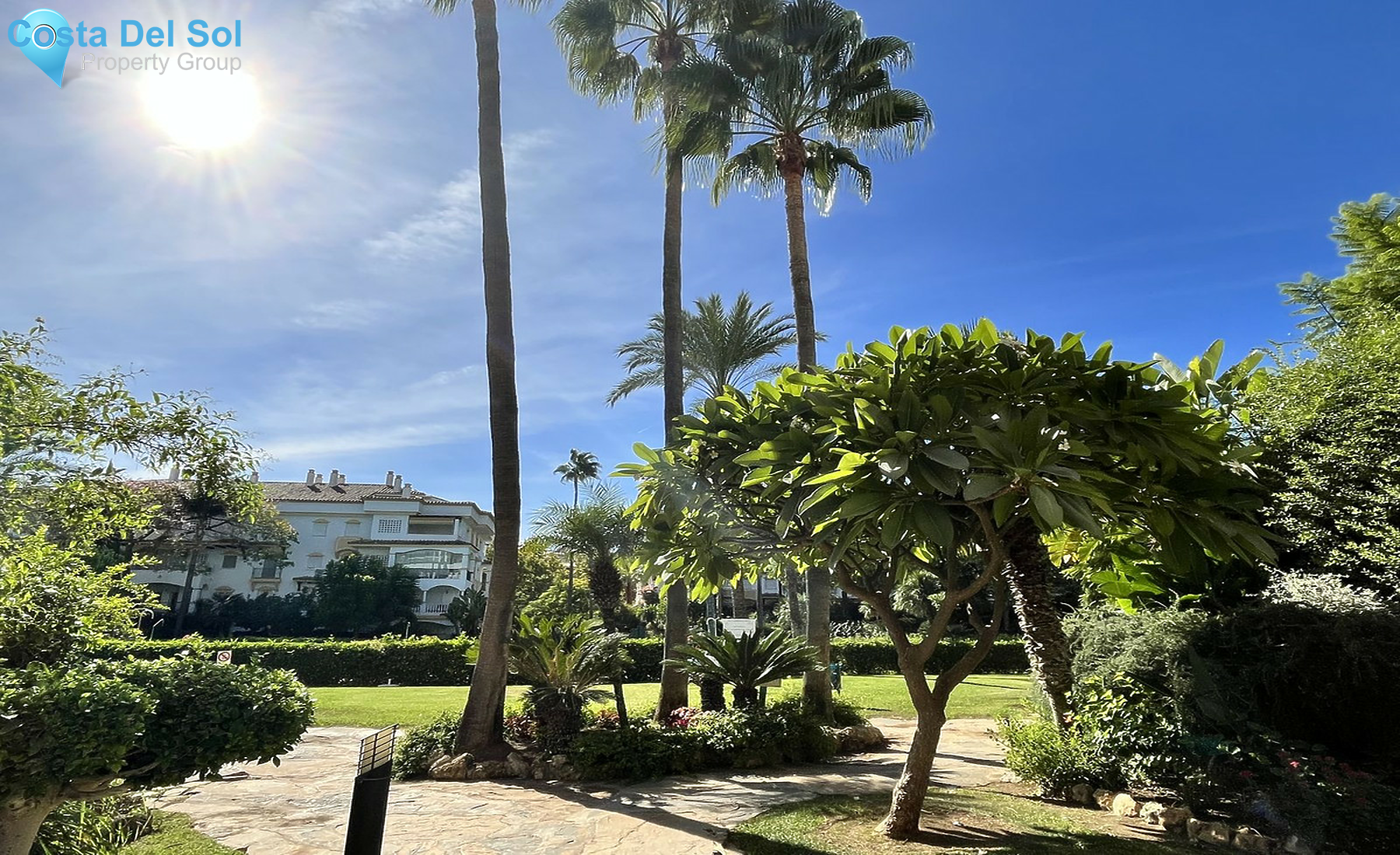 Ground Floor Apartment in The Golden Mile-1433270