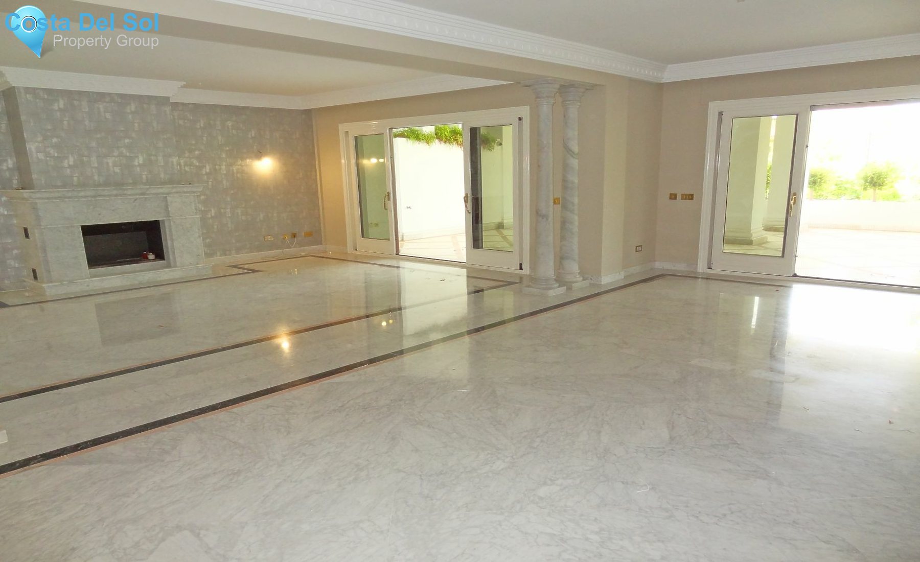 Ground Floor Apartment in The Golden Mile-1151339