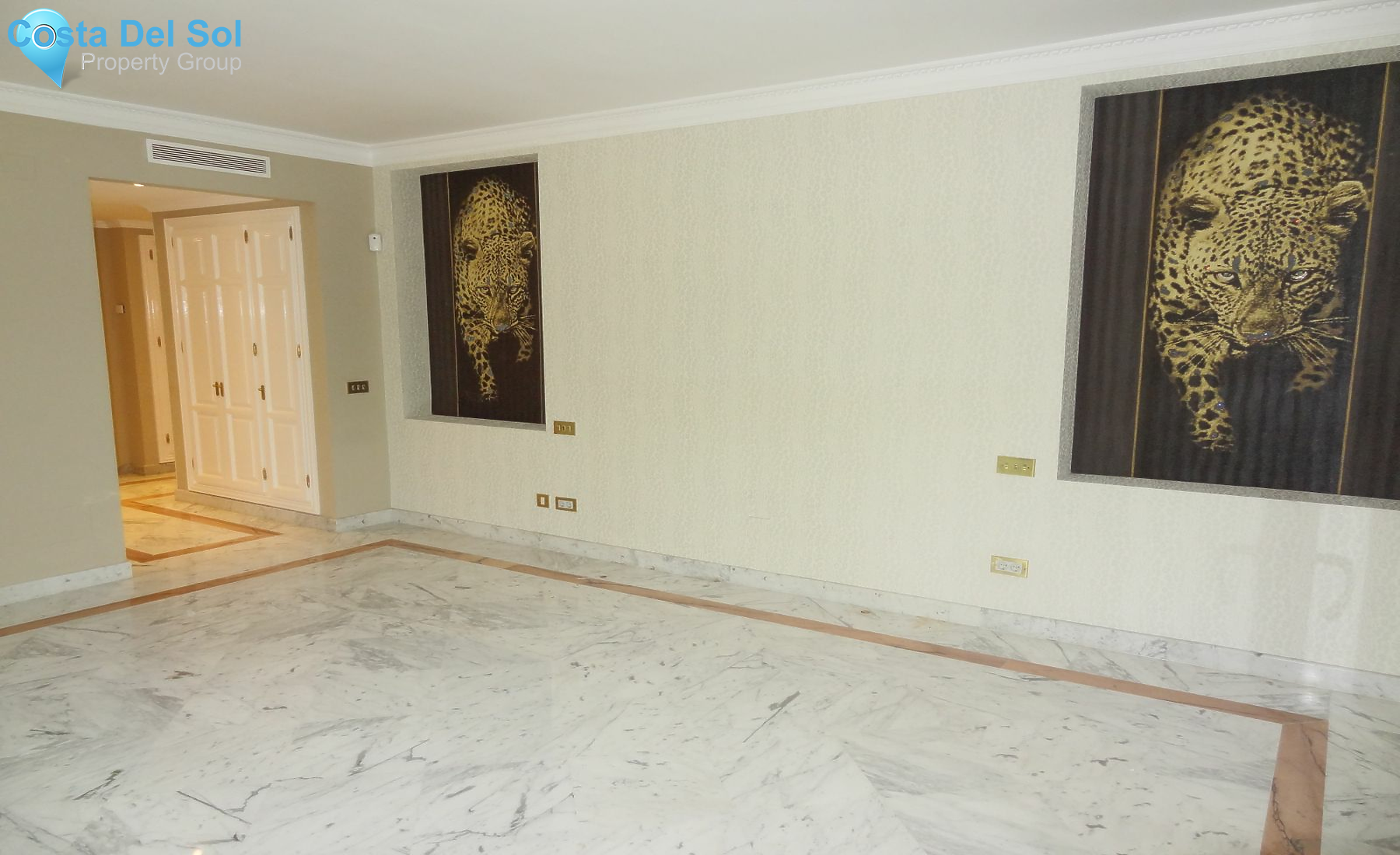 Ground Floor Apartment in The Golden Mile-1151356