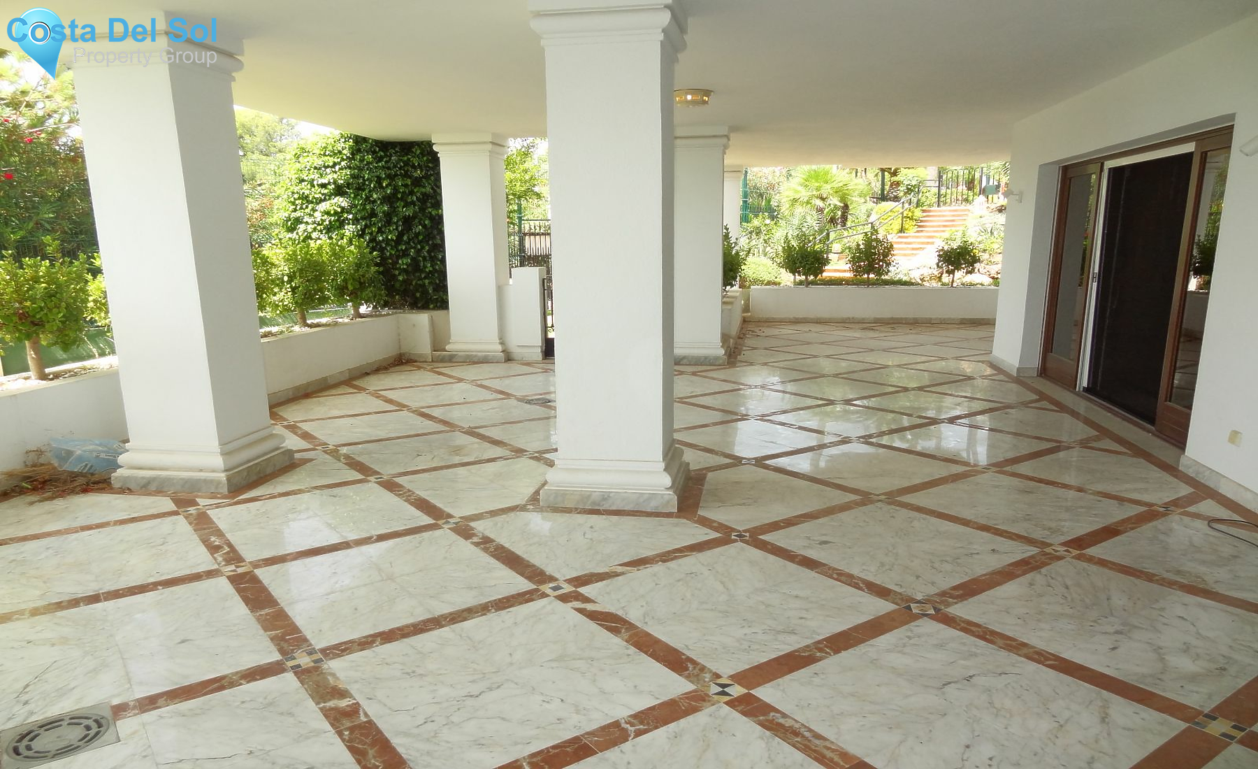 Ground Floor Apartment in The Golden Mile-1151344