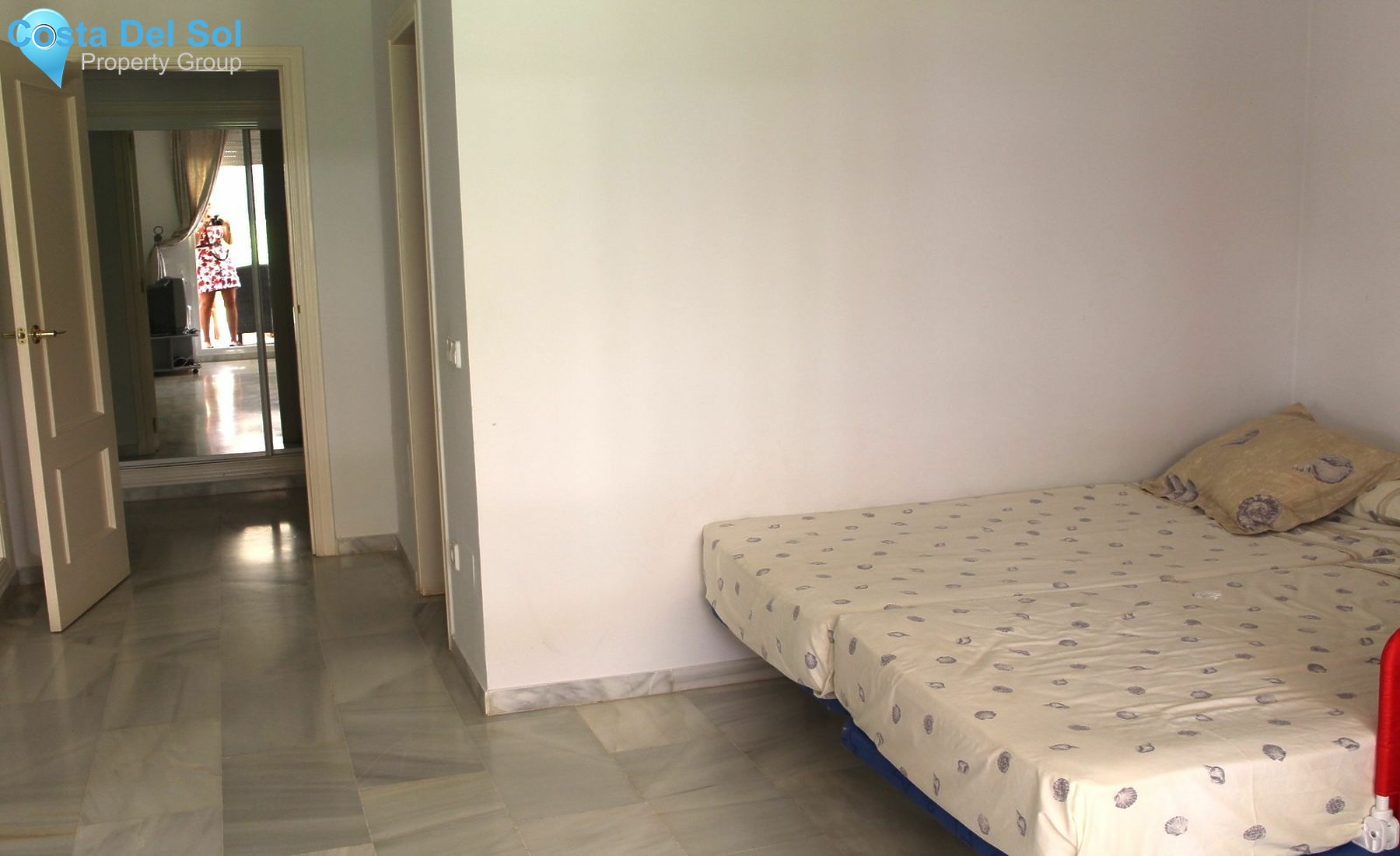 Ground Floor Apartment in The Golden Mile-1152054