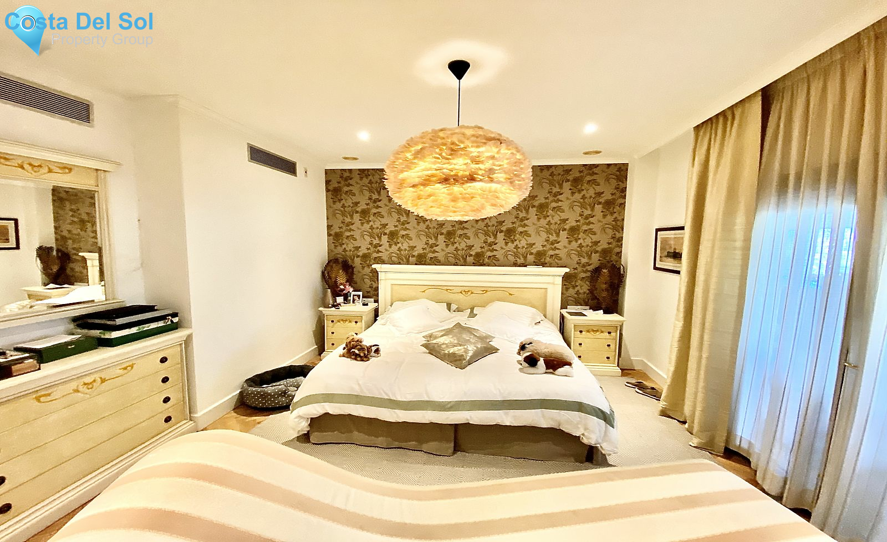 Ground Floor Apartment in The Golden Mile-1200406