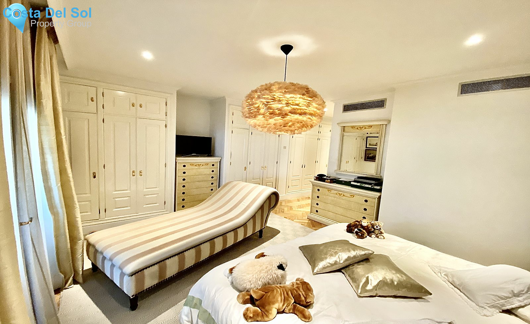 Ground Floor Apartment in The Golden Mile-1200407