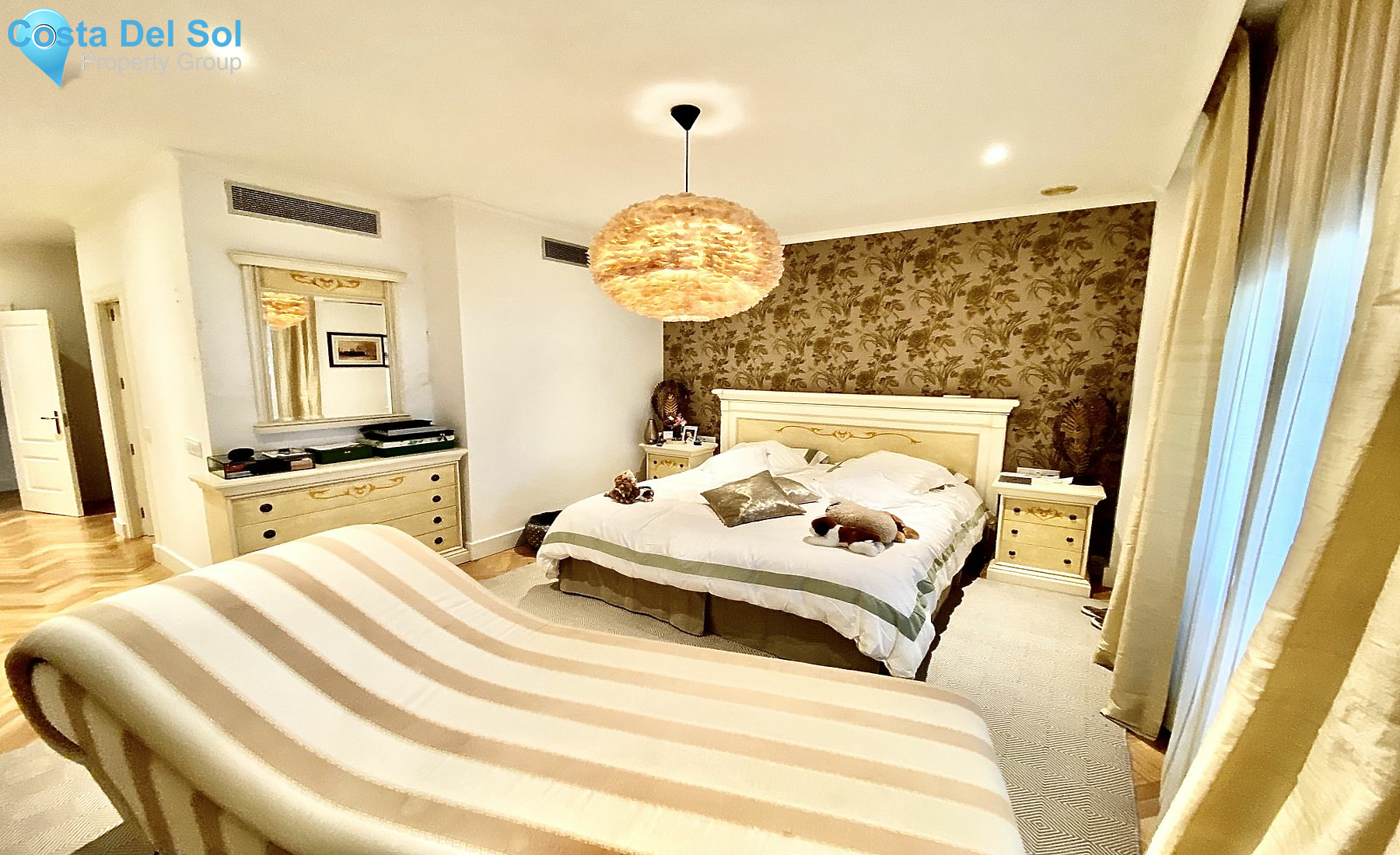 Ground Floor Apartment in The Golden Mile-1200397